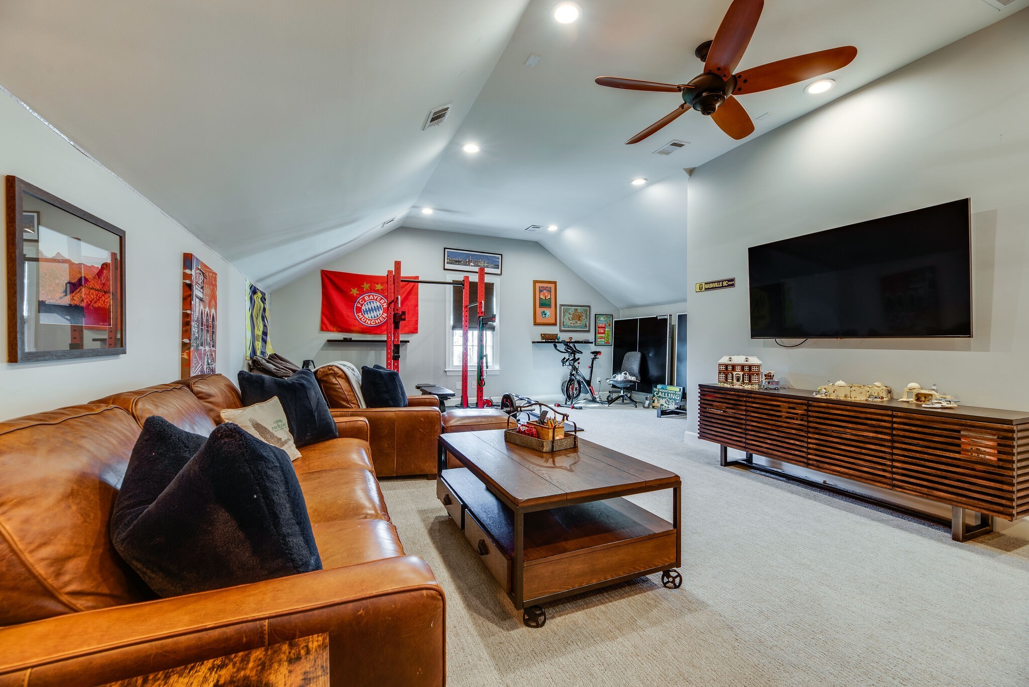 9246 Wardley Park Lane