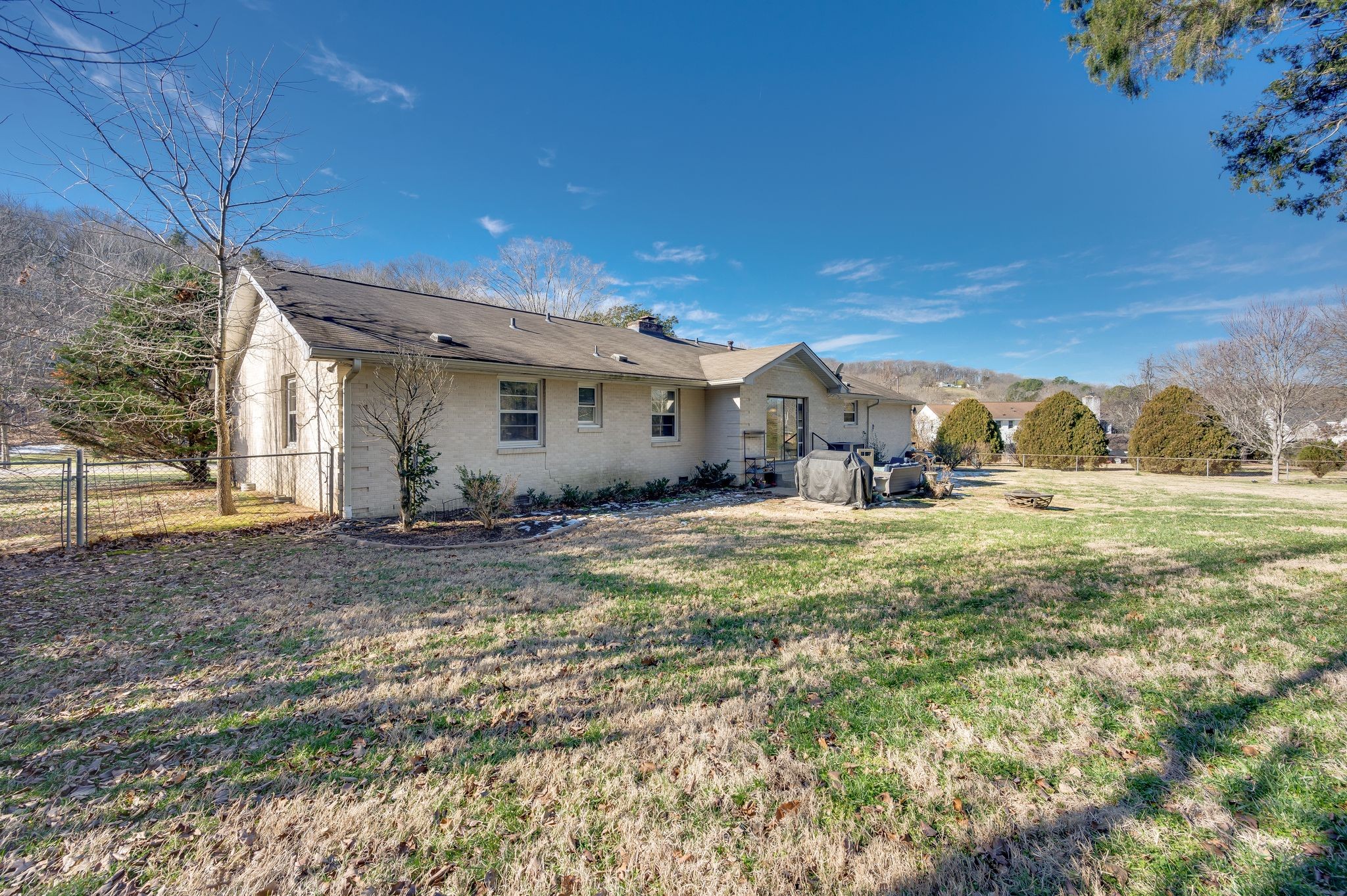 6544 Brownlee Dr
