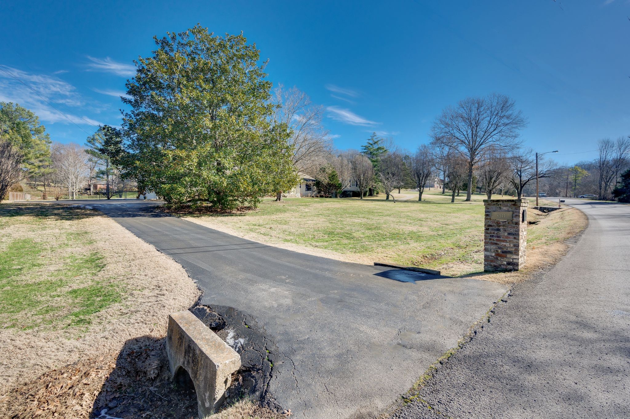 6544 Brownlee Dr