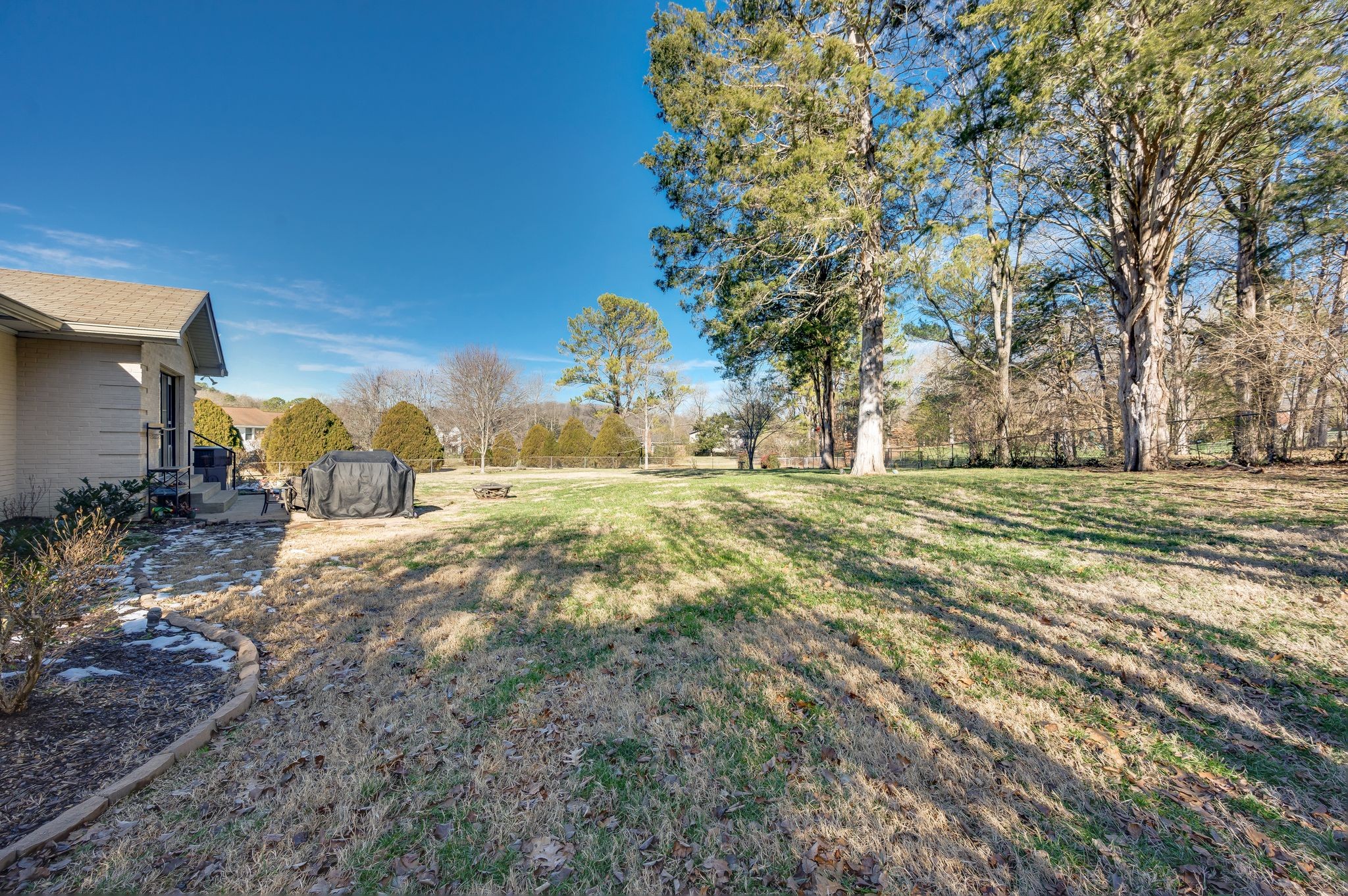 6544 Brownlee Dr