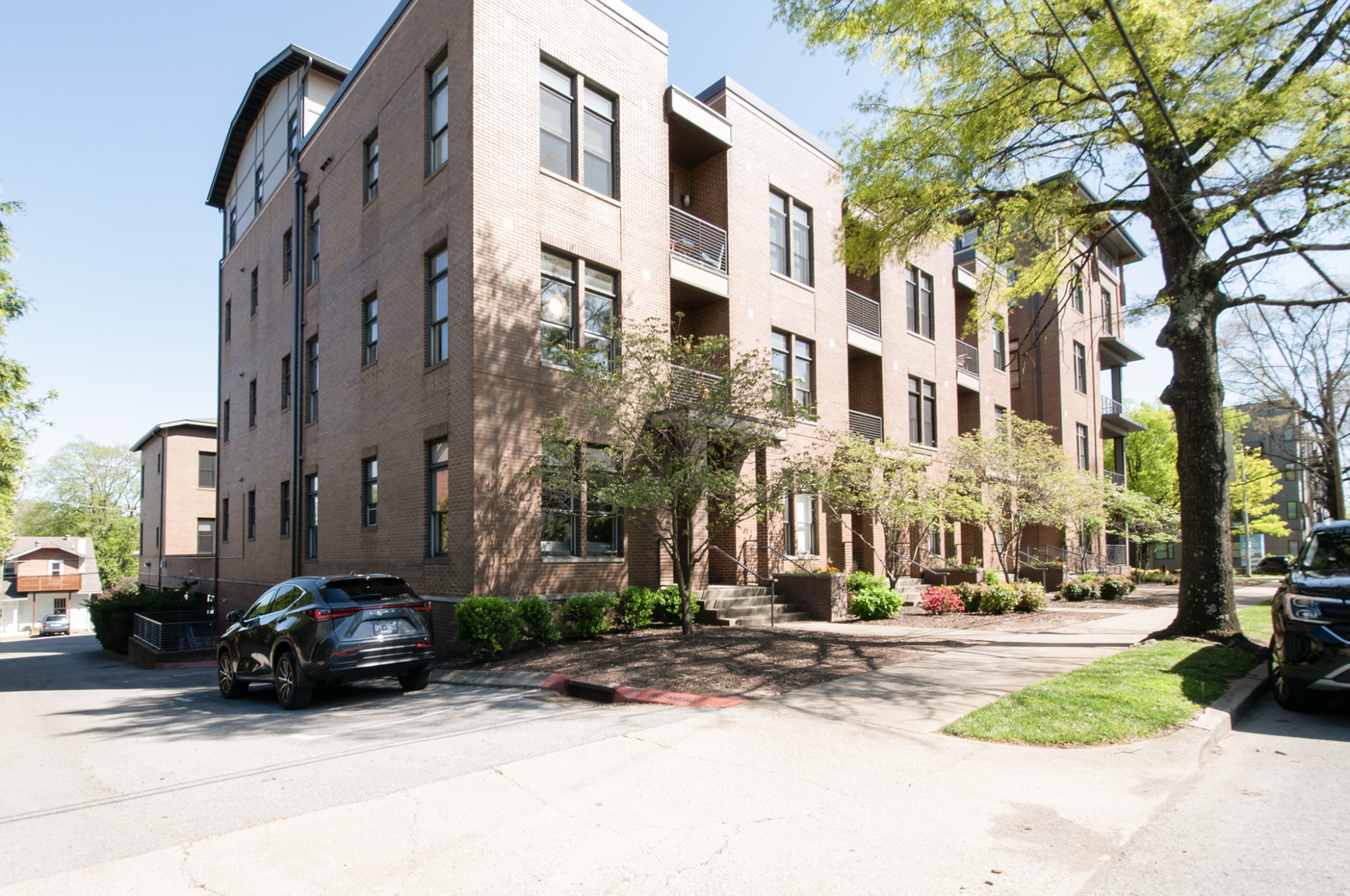 1702 18th Ave, S
