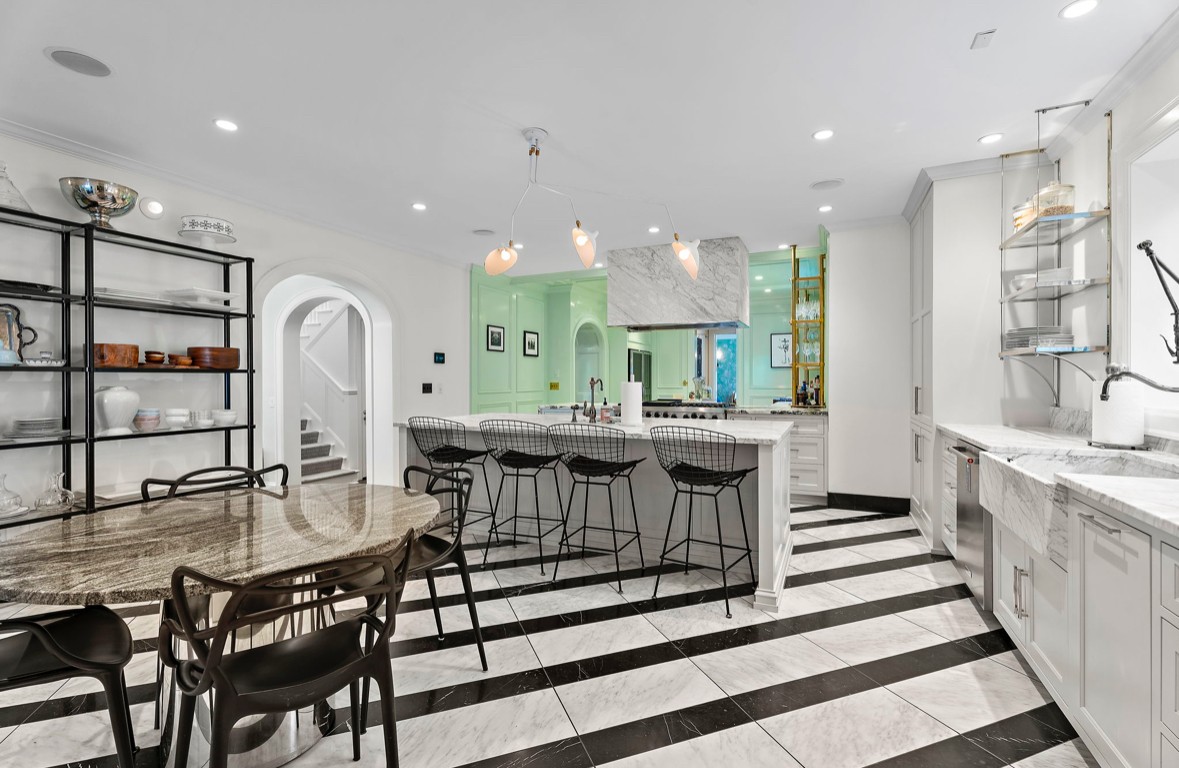 1103 Belle Meade Blvd