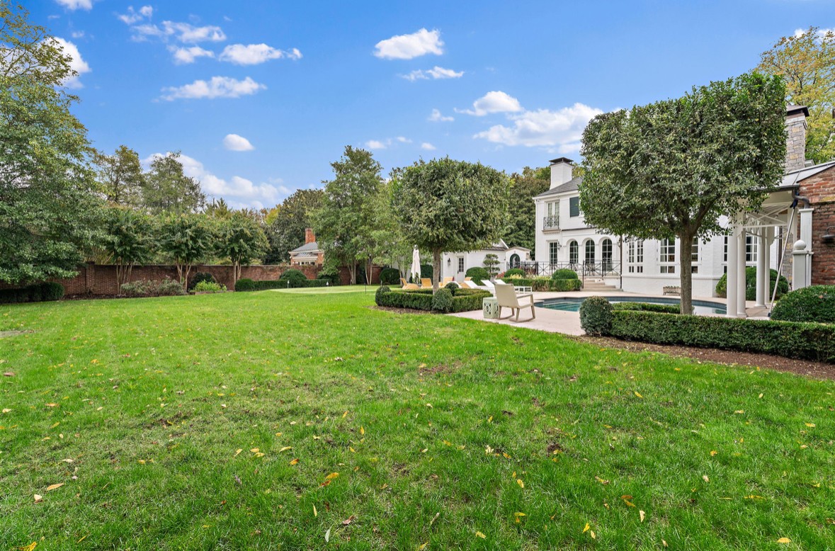 1103 Belle Meade Blvd