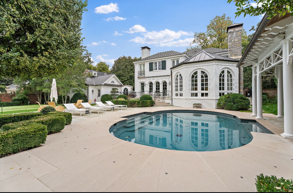 1103 Belle Meade Blvd