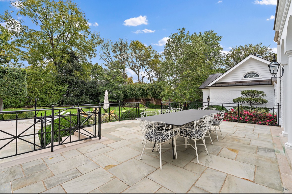 1103 Belle Meade Blvd