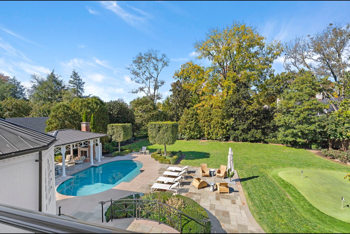 1103 Belle Meade Blvd