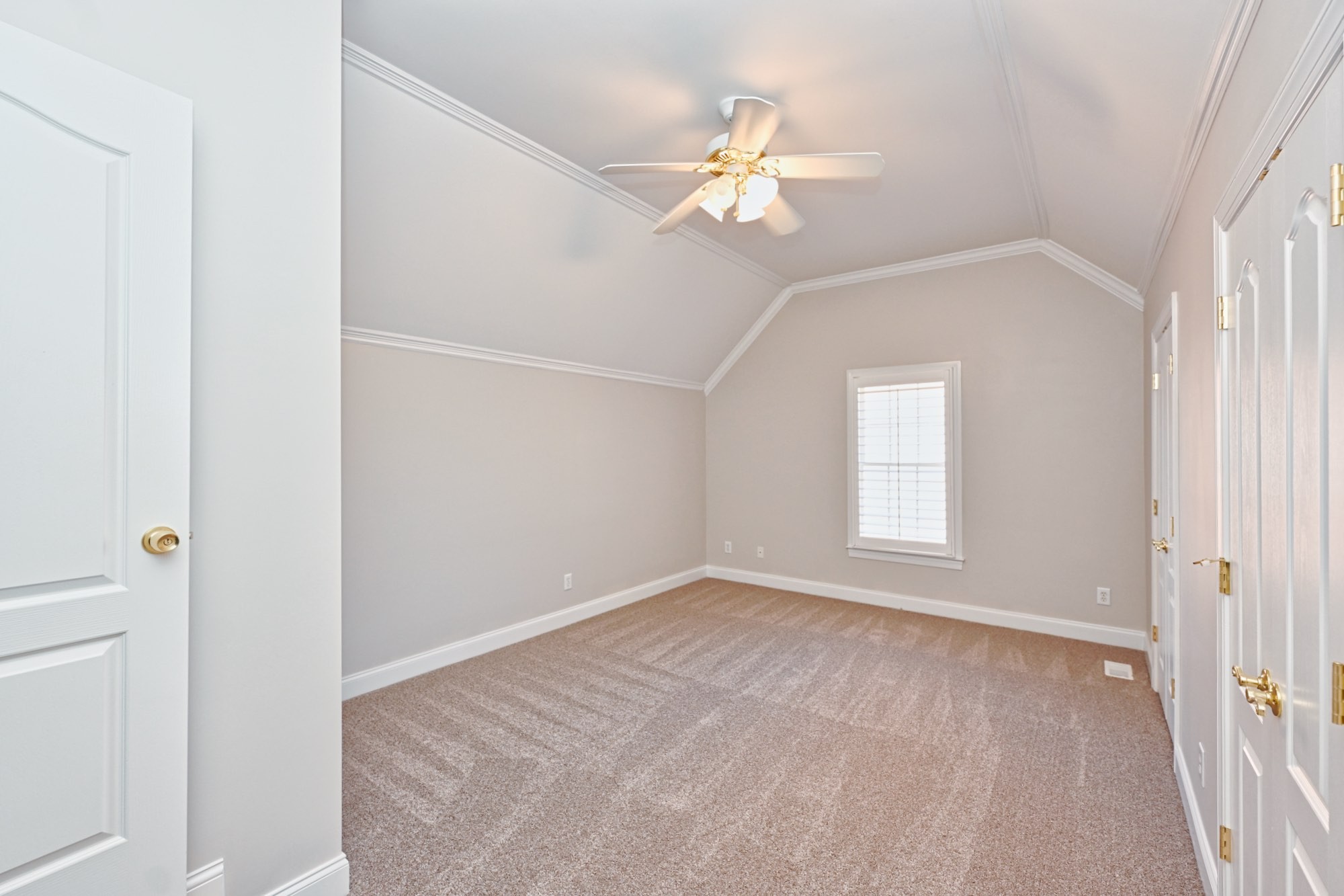 109 McCallister Ct