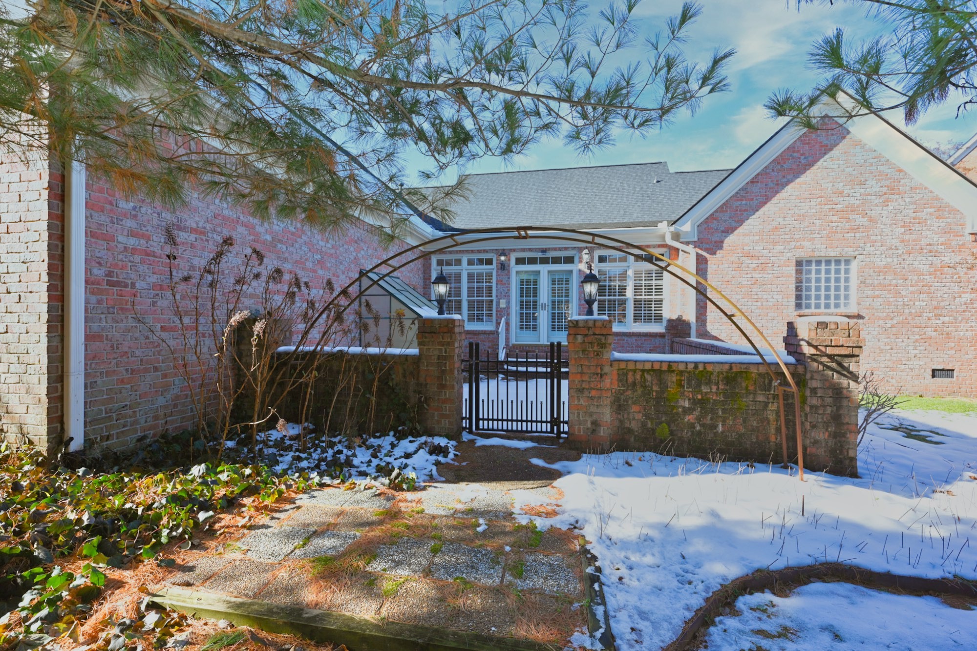 109 McCallister Ct
