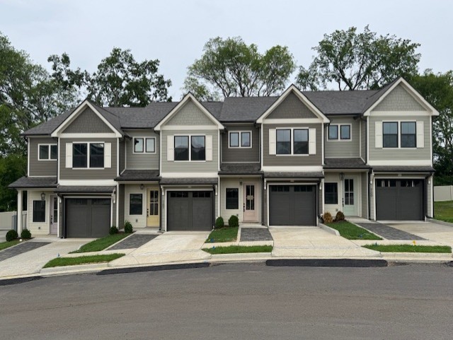 1074 Noble Loop Unit: 17