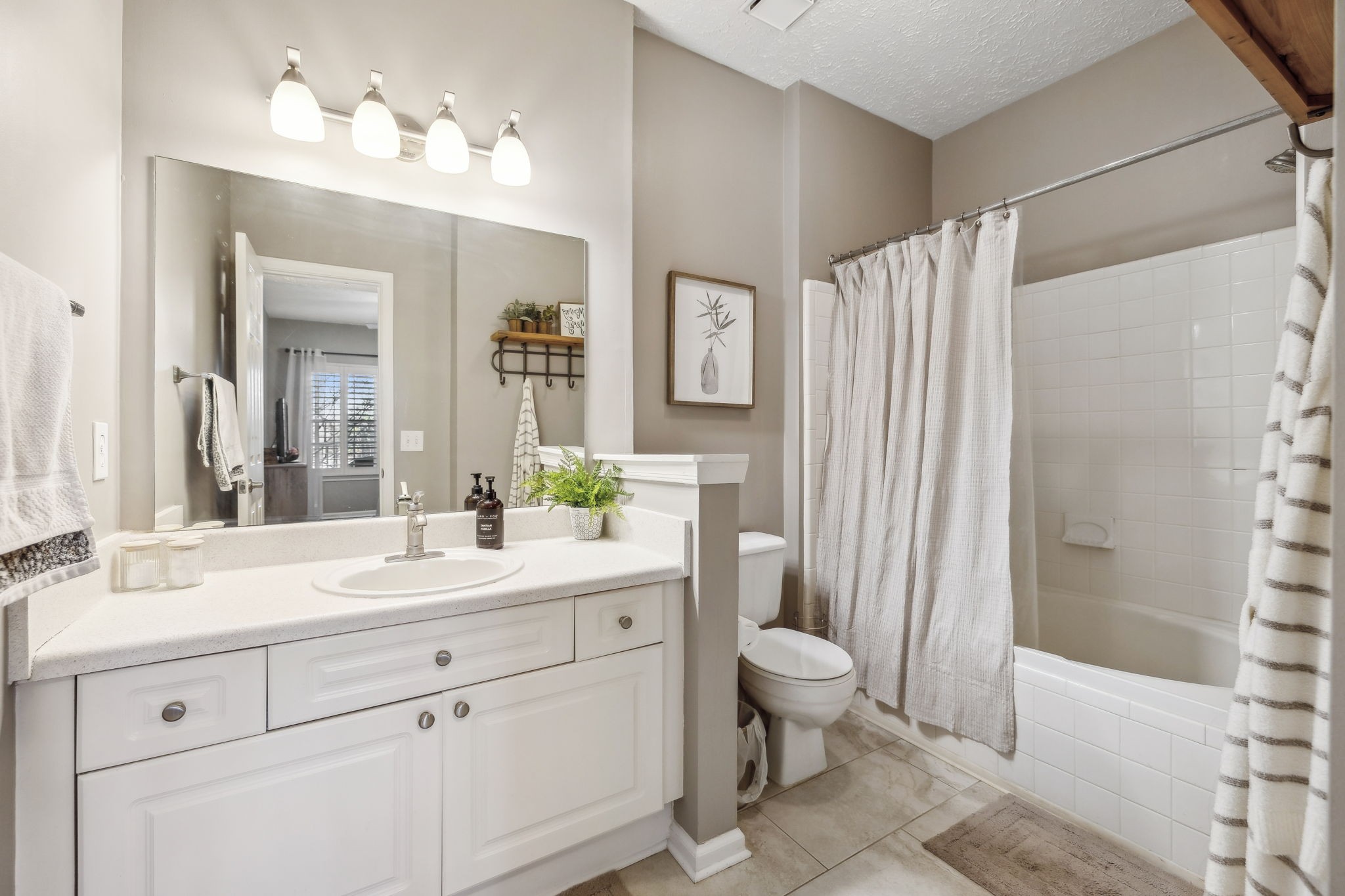 2025 Woodmont Blvd Unit: 228