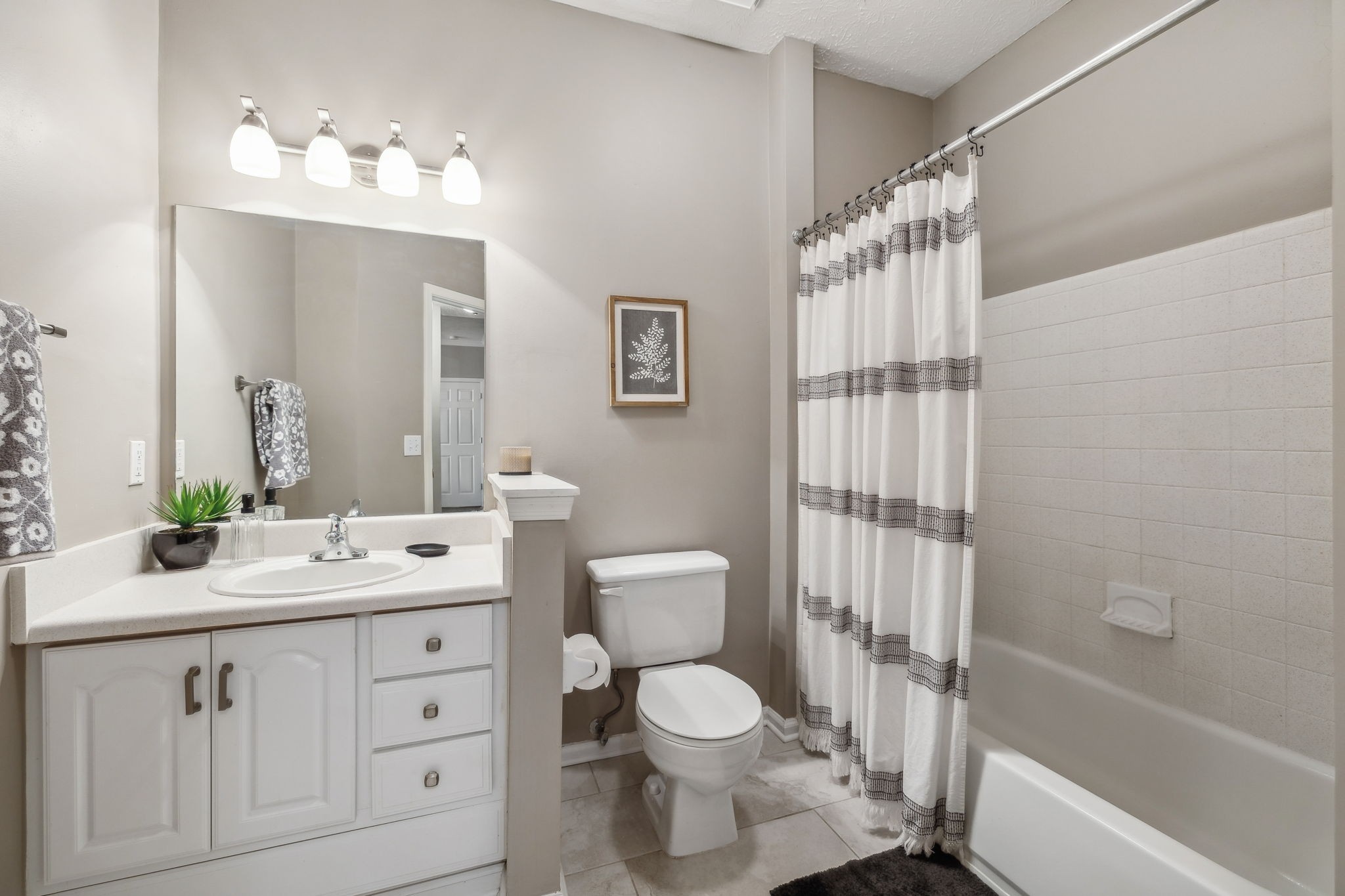 2025 Woodmont Blvd Unit: 228