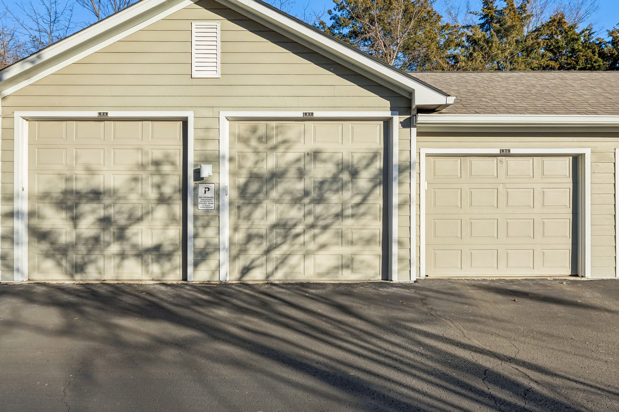 2025 Woodmont Blvd Unit: 228