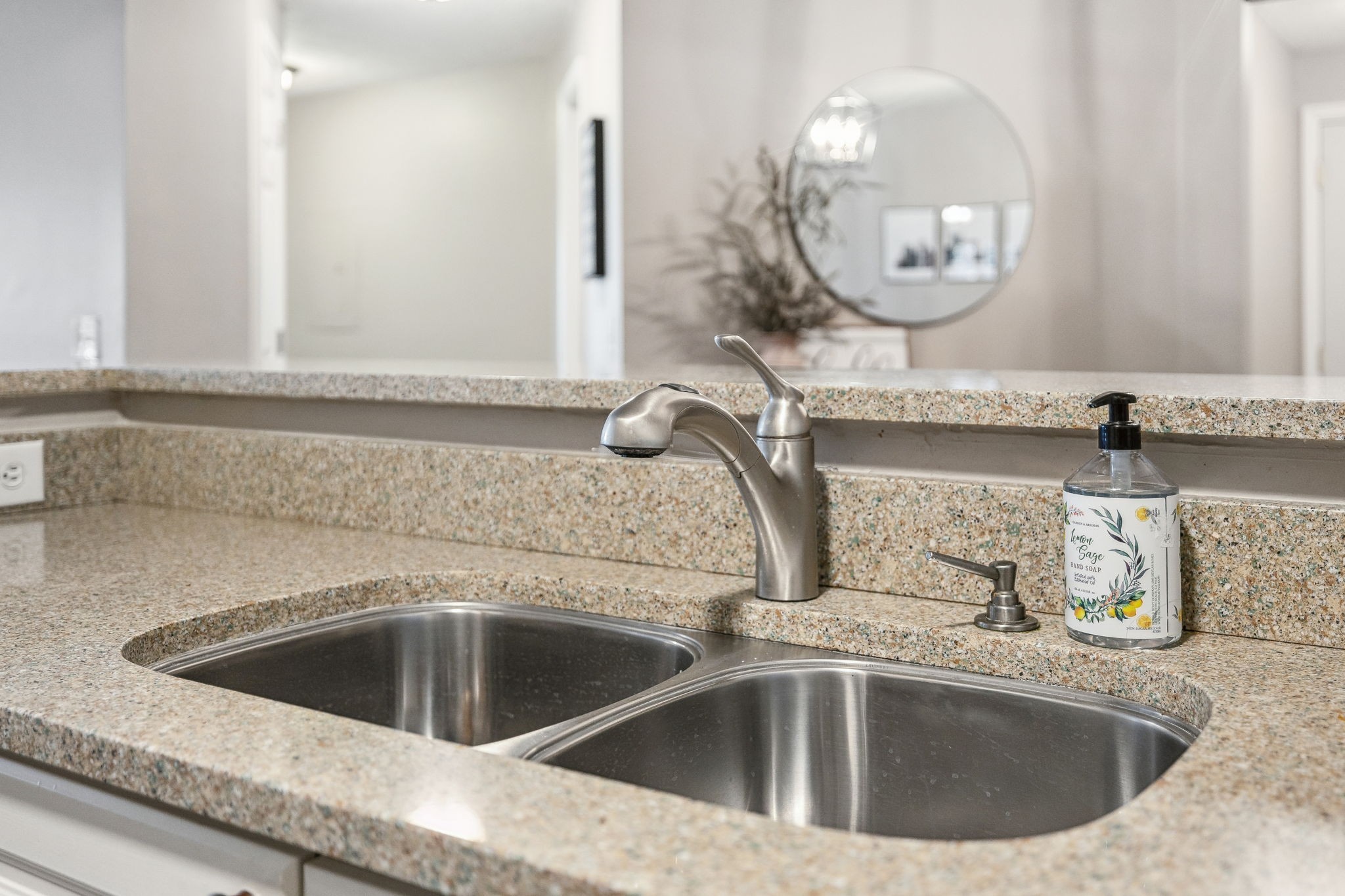 2025 Woodmont Blvd Unit: 228
