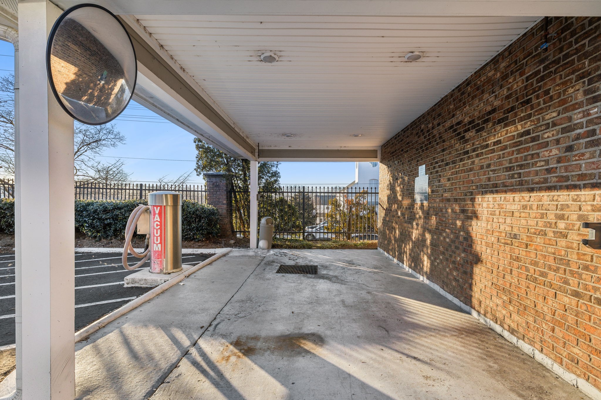 2025 Woodmont Blvd Unit: 228