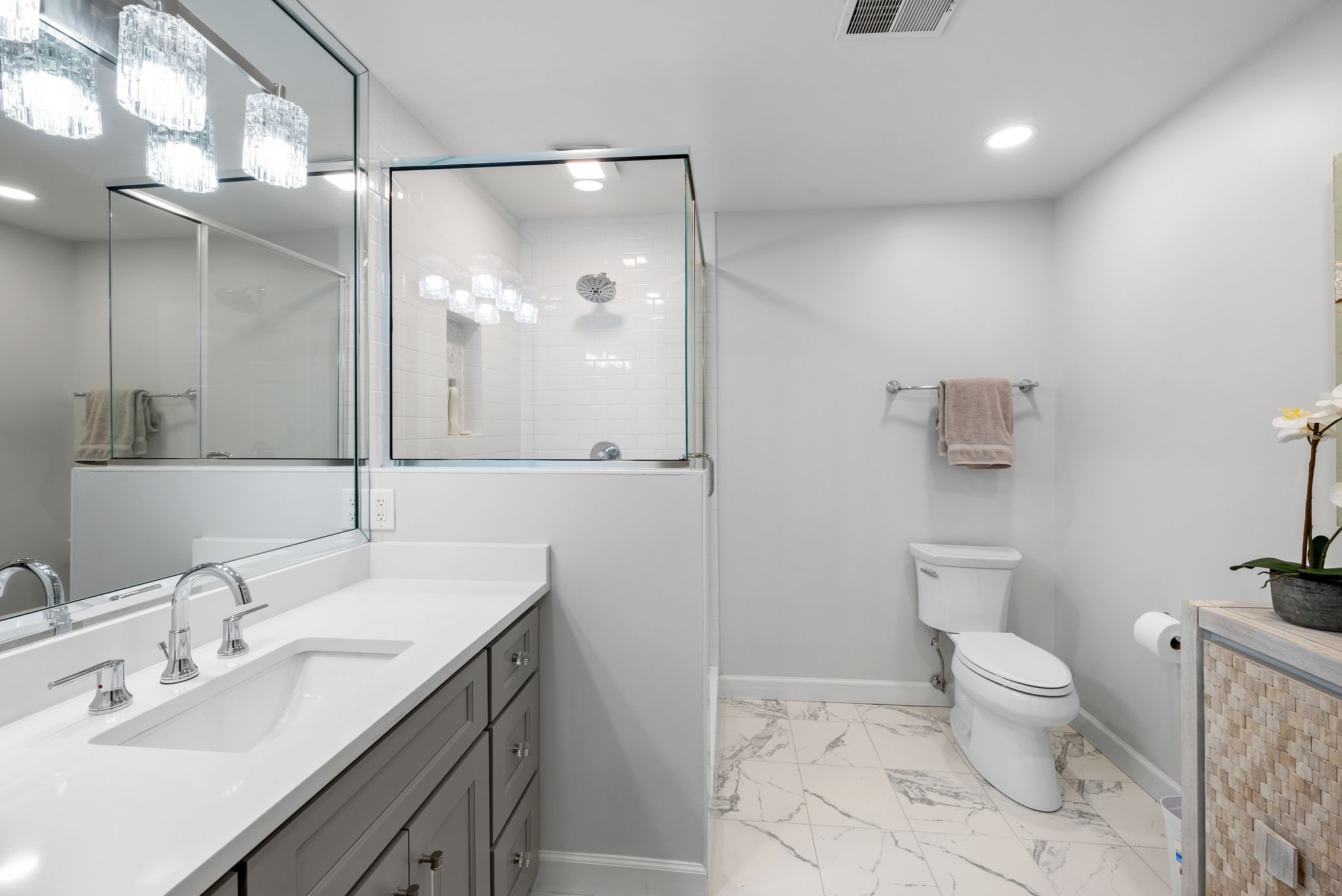 214 Chestnut Hill Dr