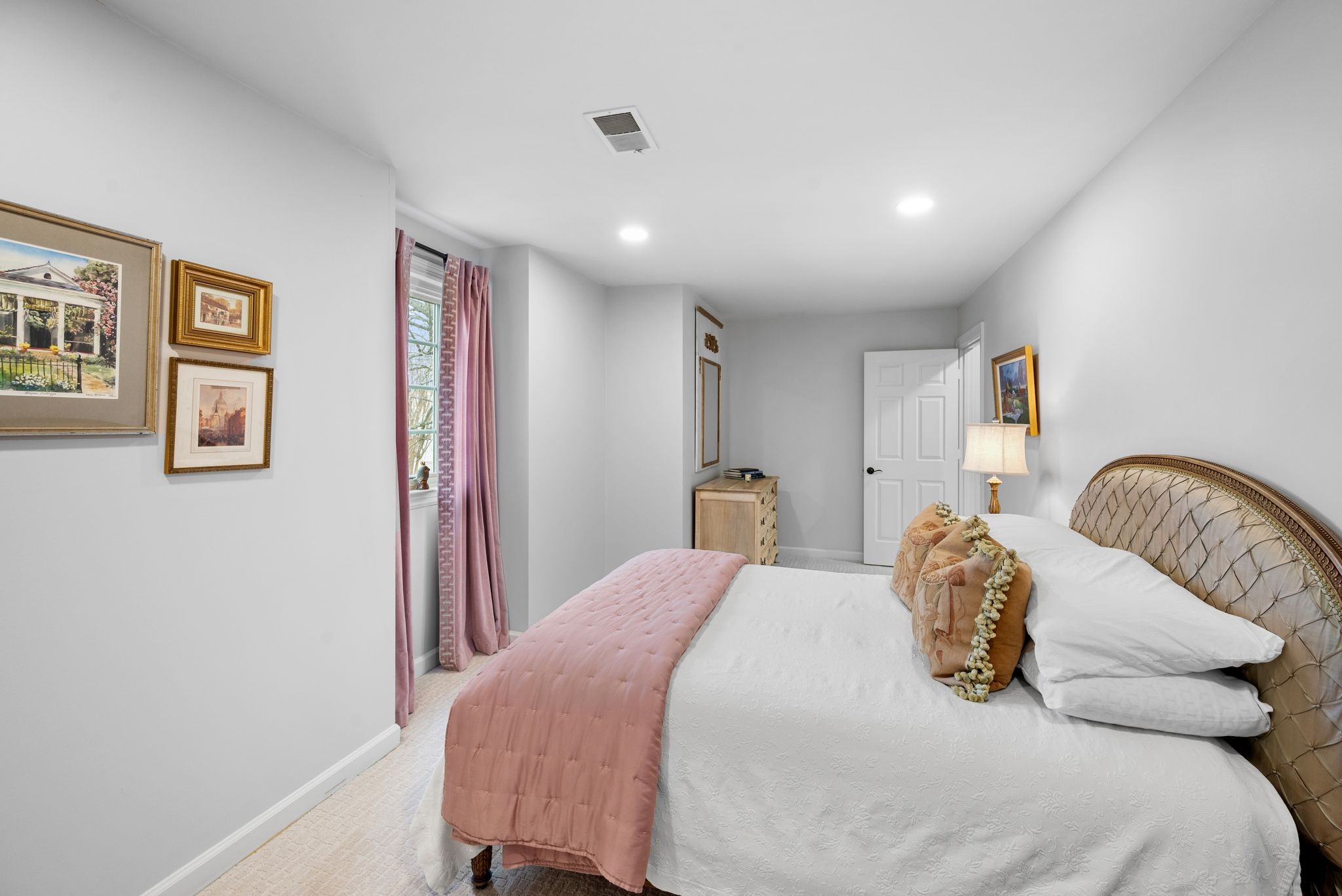 214 Chestnut Hill Dr