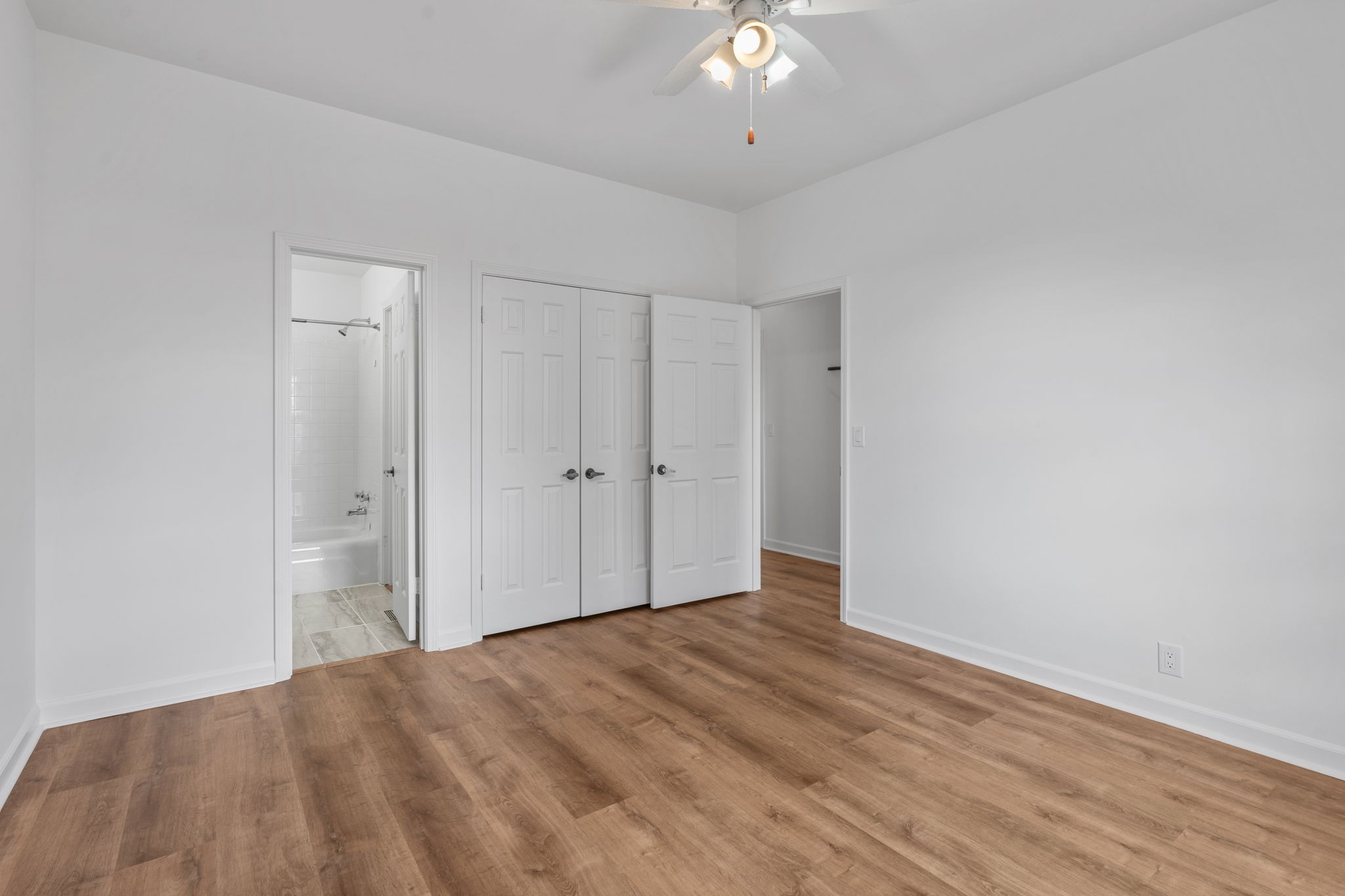 127 Jefferson Sq