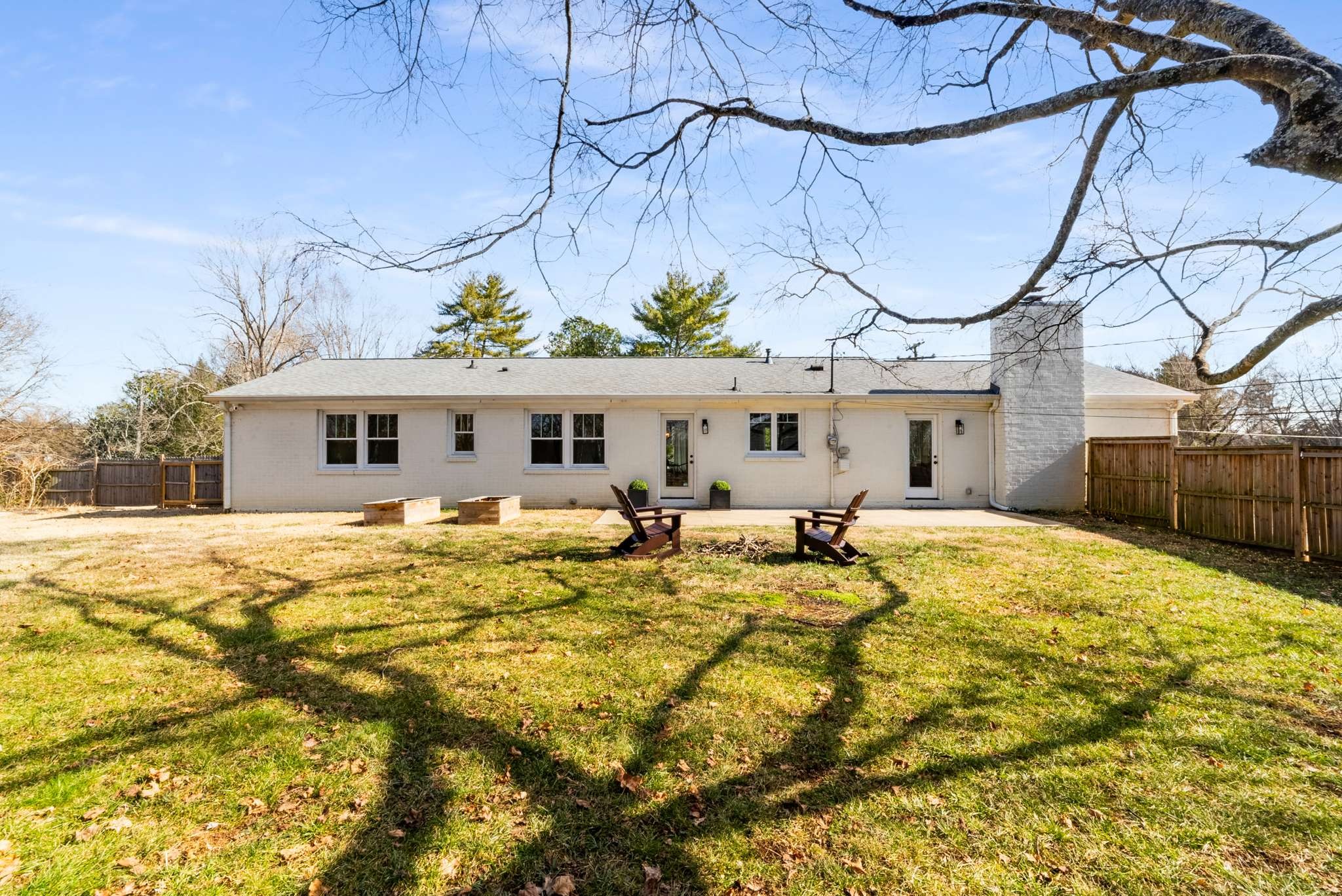 712 Myhr Dr