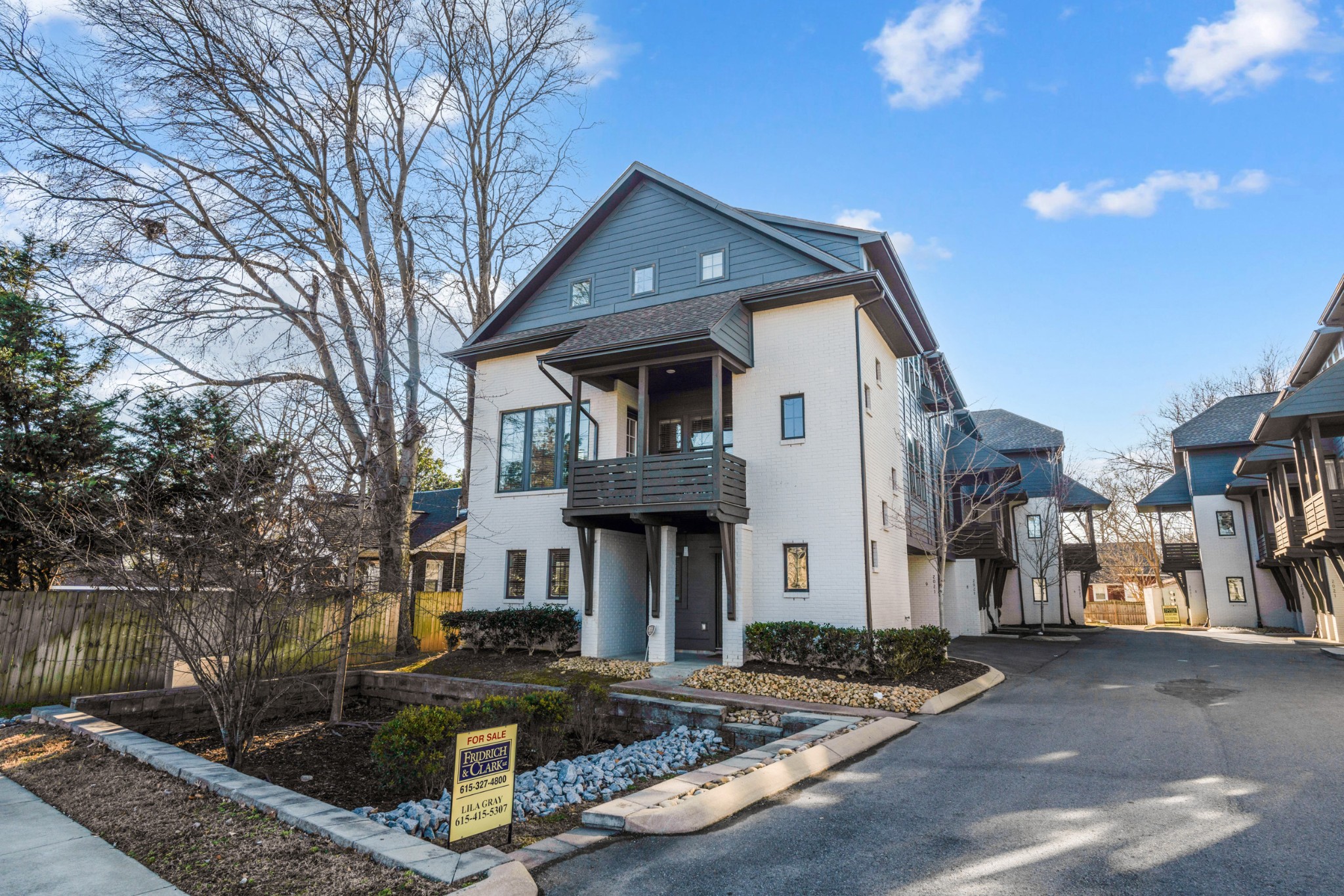 2021 Beech Ave Unit: 9