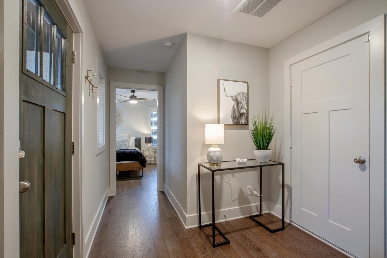 2021 Beech Ave Unit: 9