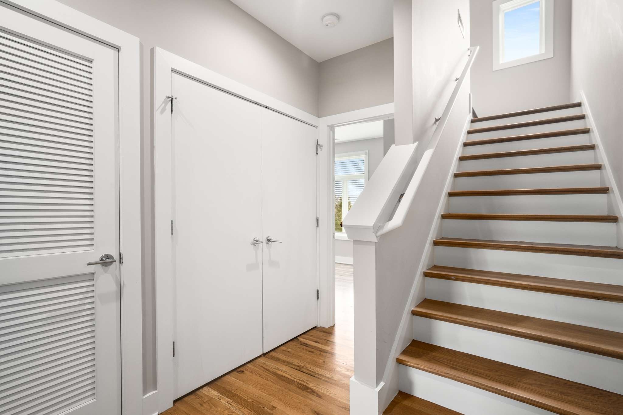 1004 Russell St Unit: 4