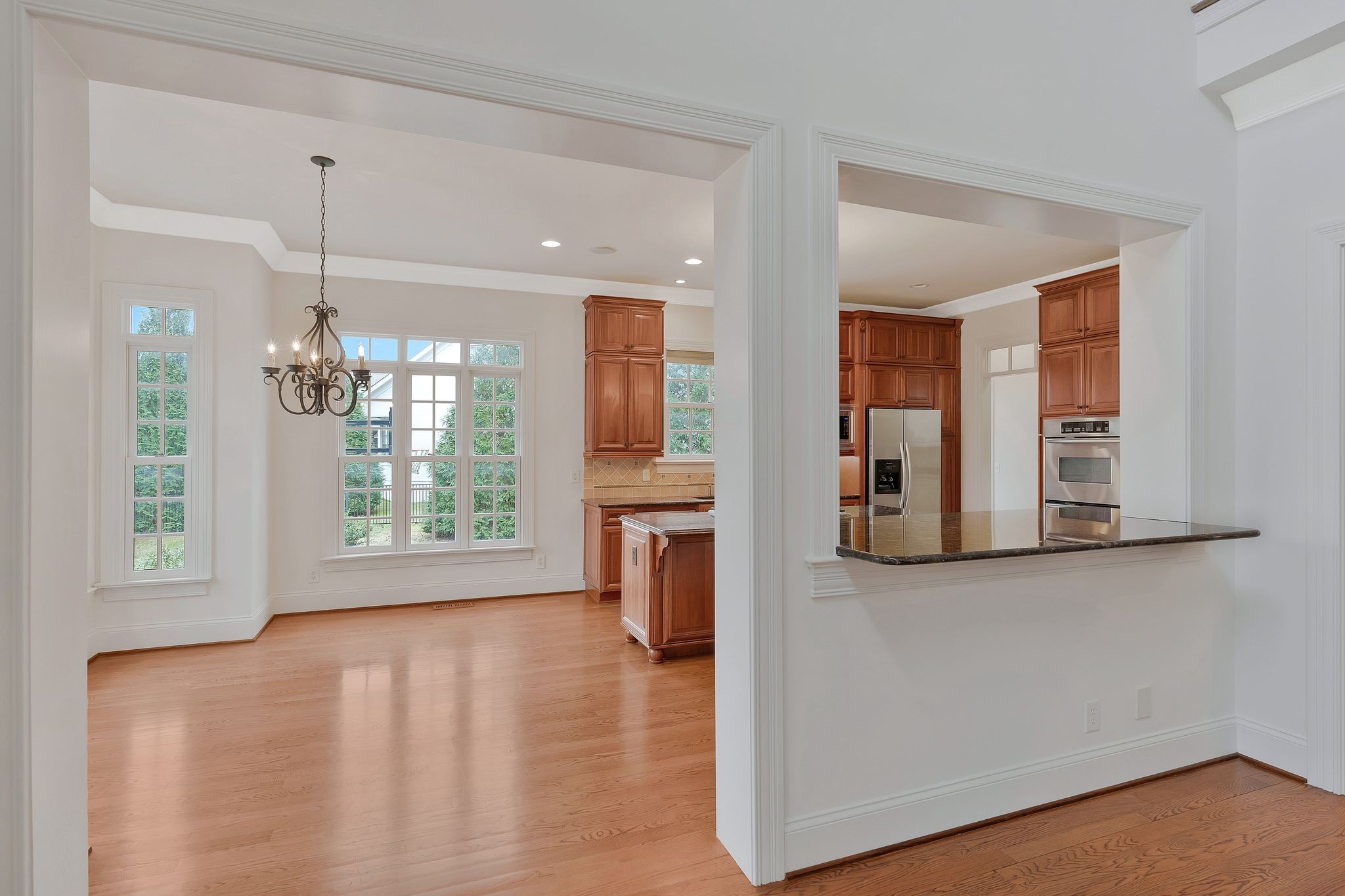 5226 Lysander Ln
