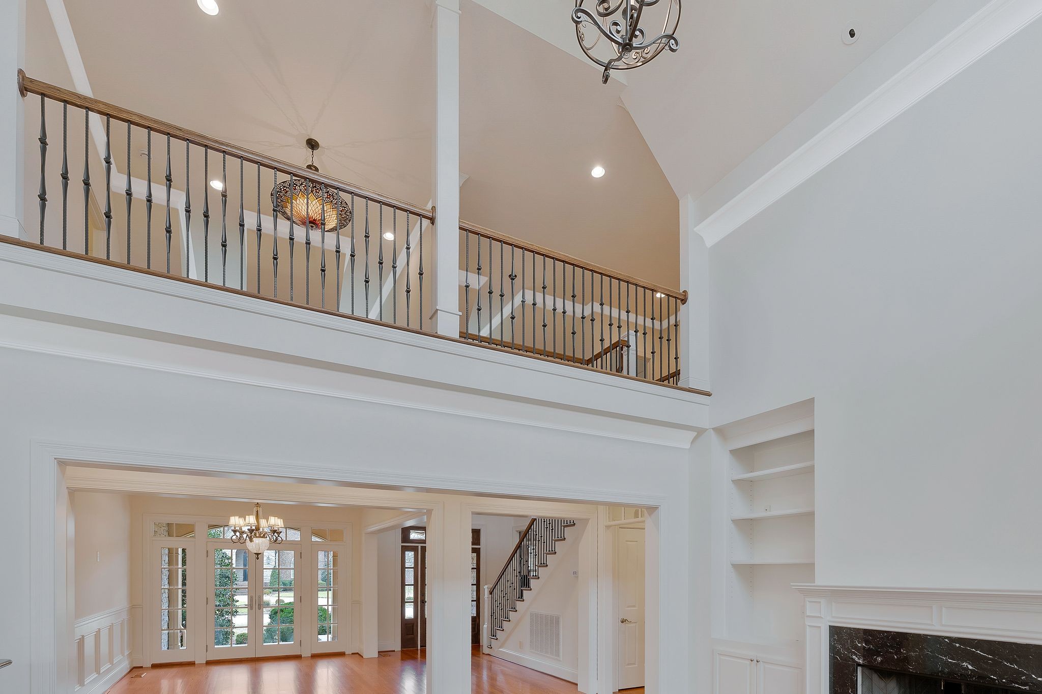 5226 Lysander Ln