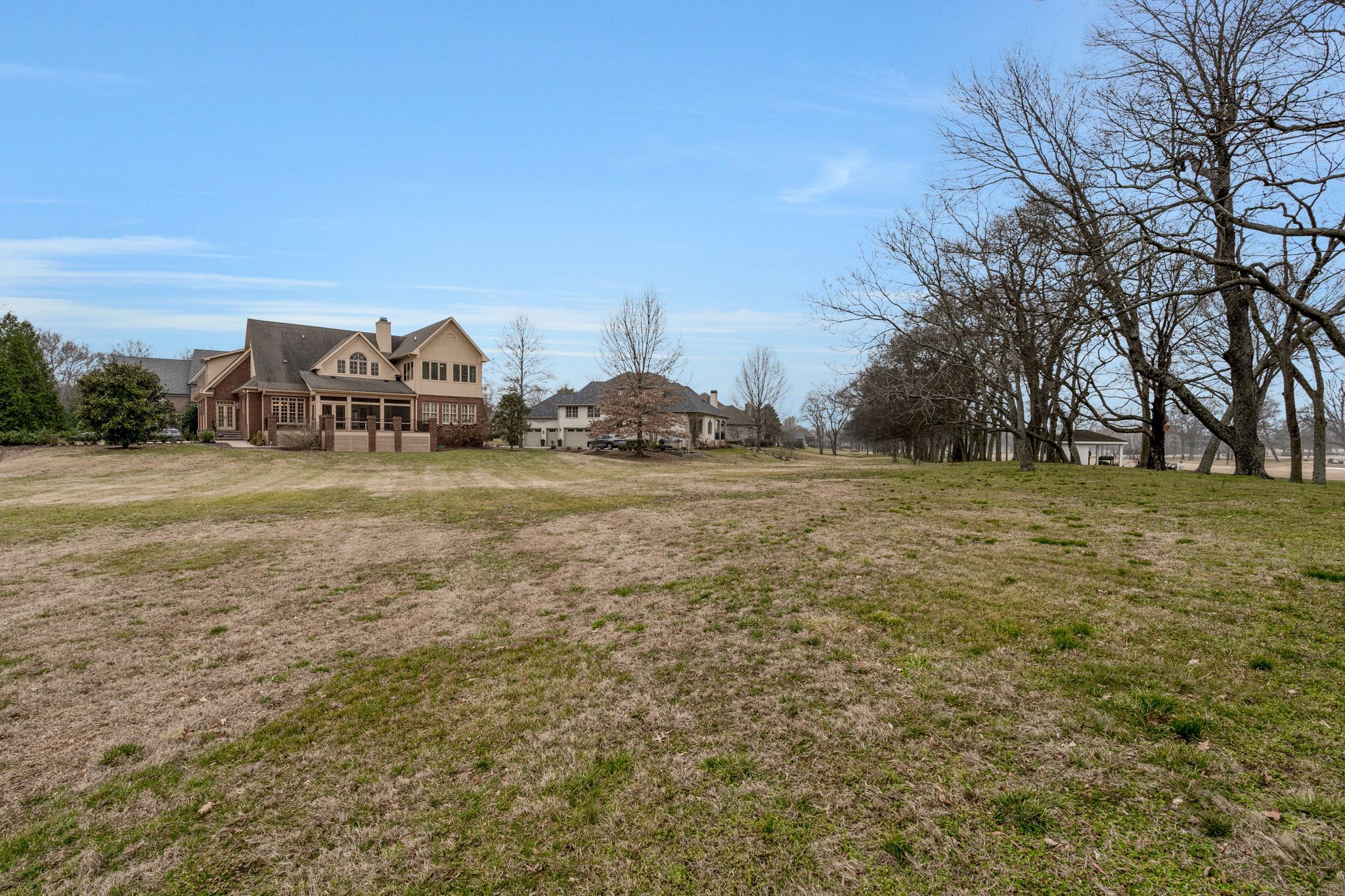 5226 Lysander Ln
