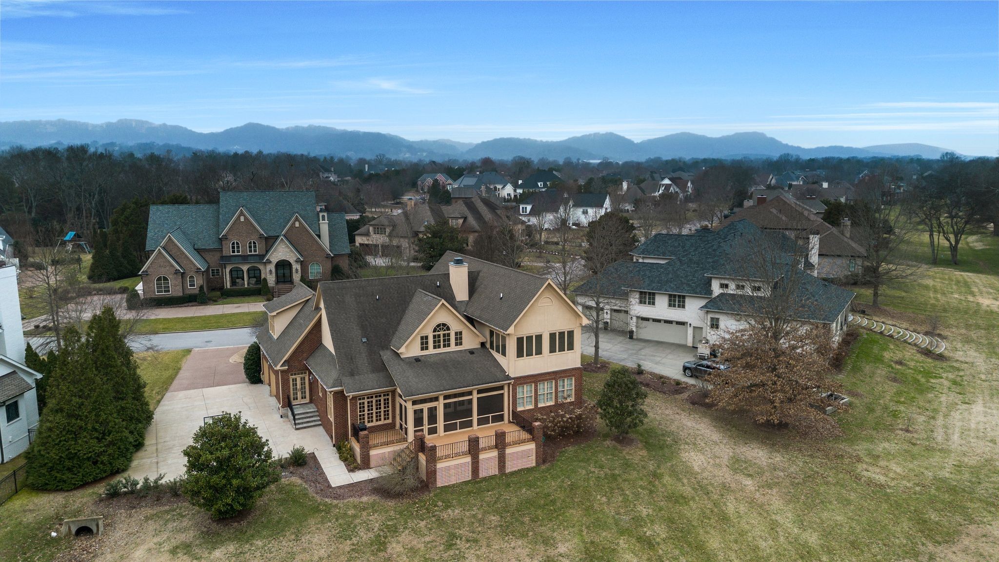5226 Lysander Ln