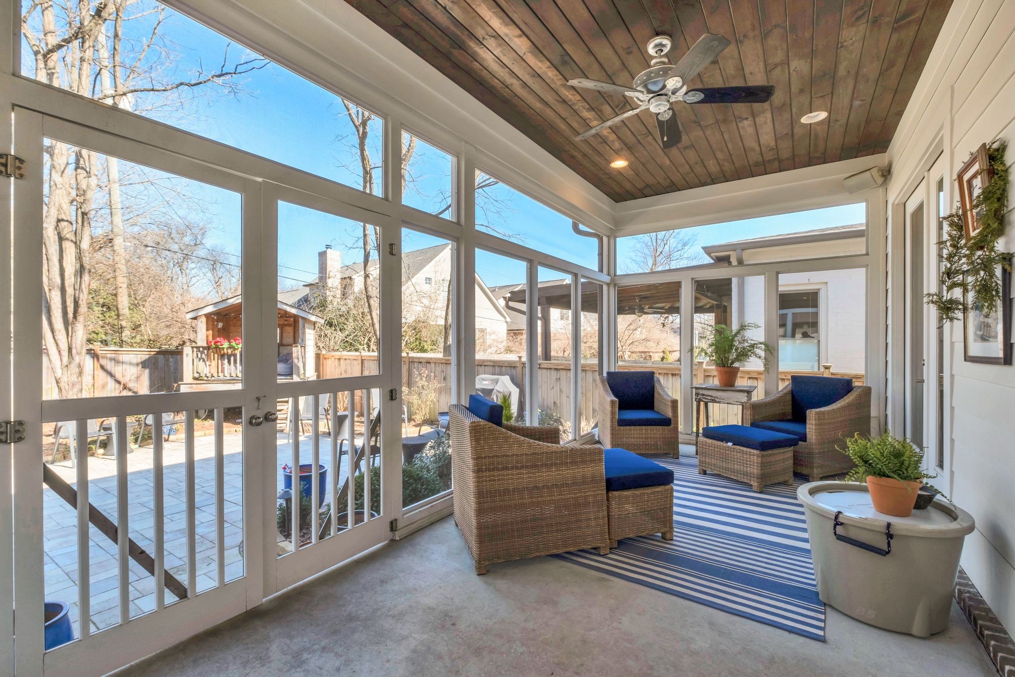 1112B Biltmore Dr