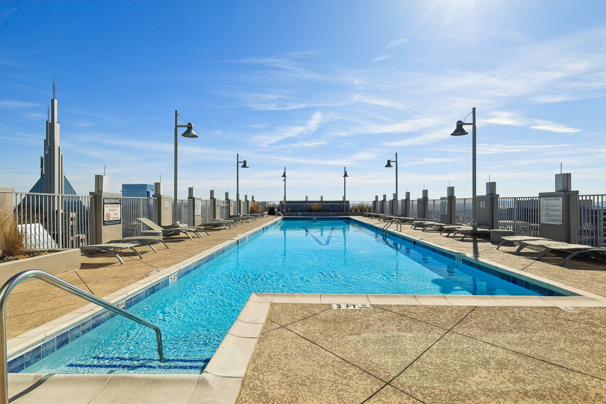 415 Church St Unit: 1104