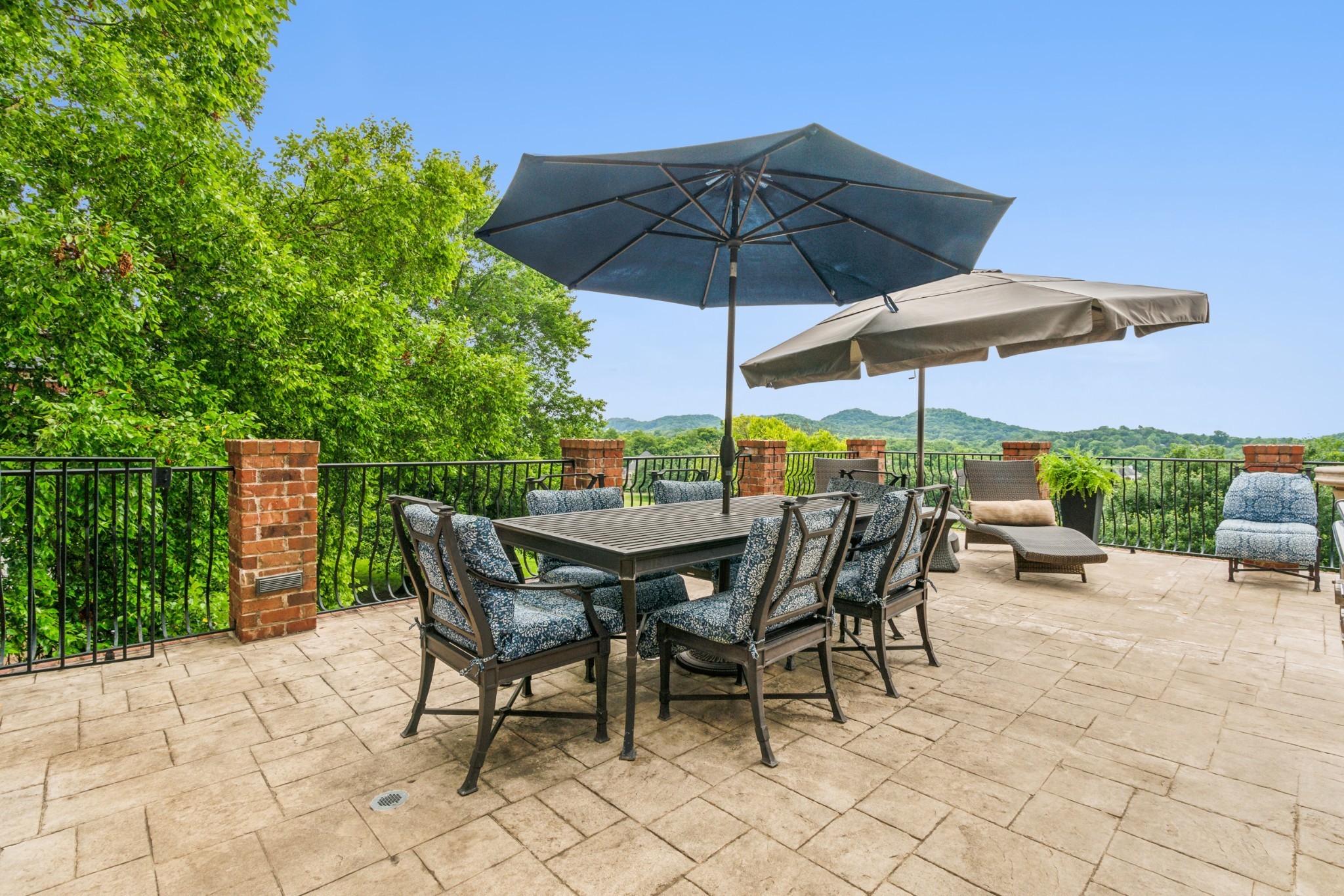 701 Legends Crest Dr