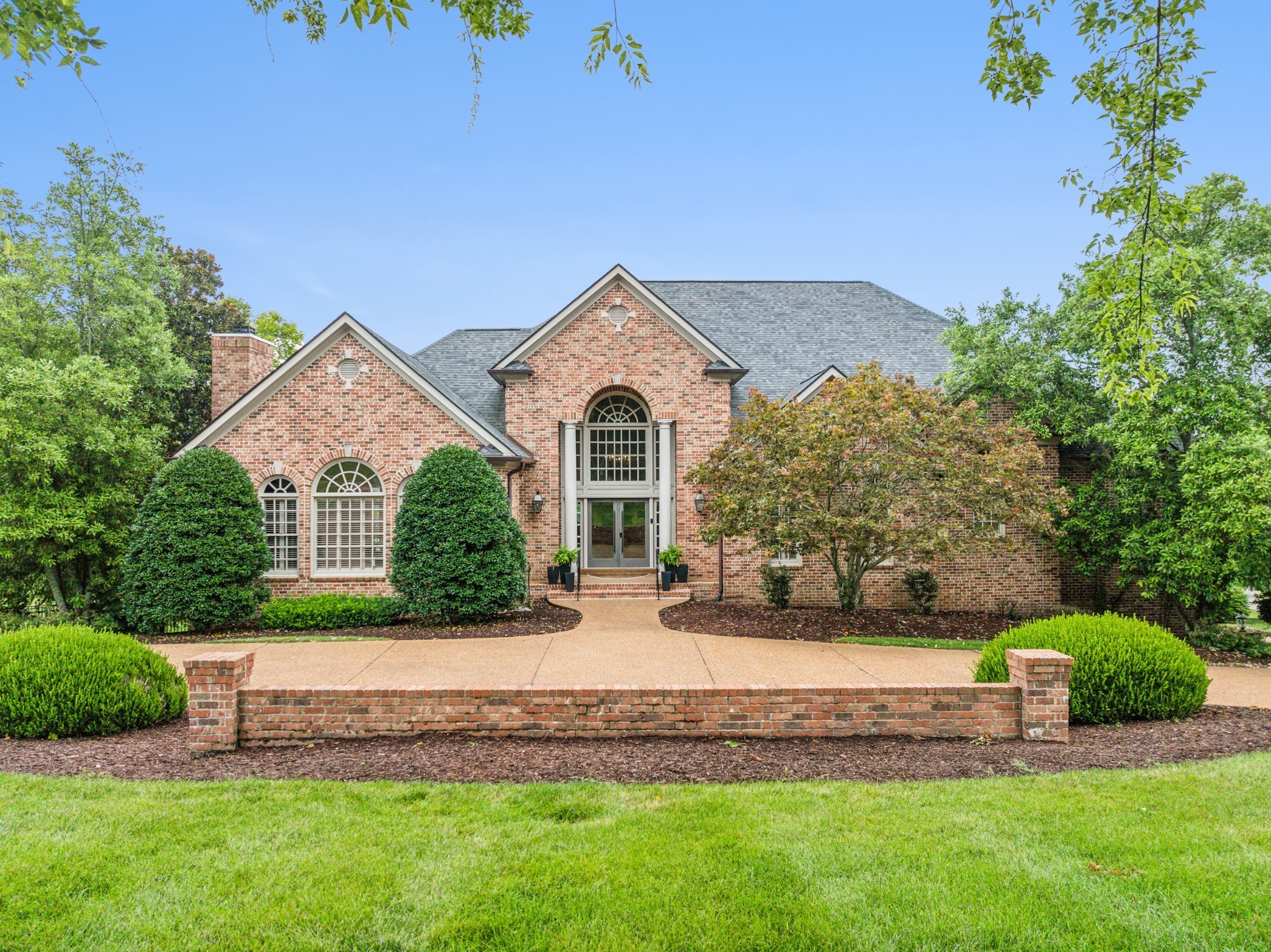 701 Legends Crest Dr