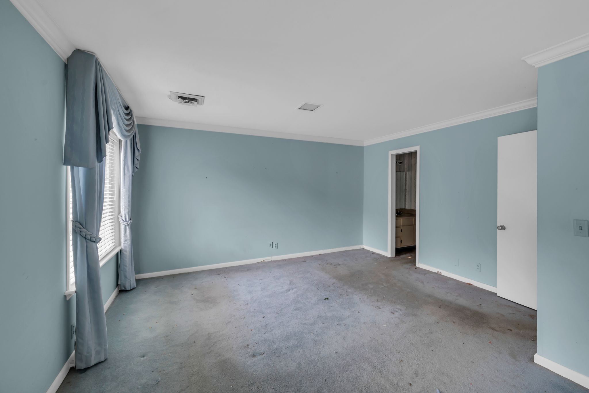 6915 Highland Park Dr