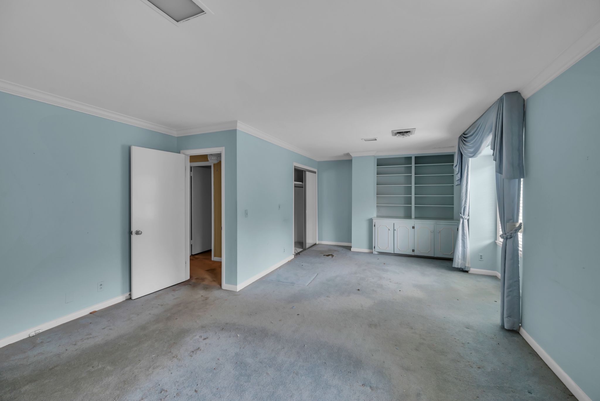 6915 Highland Park Dr
