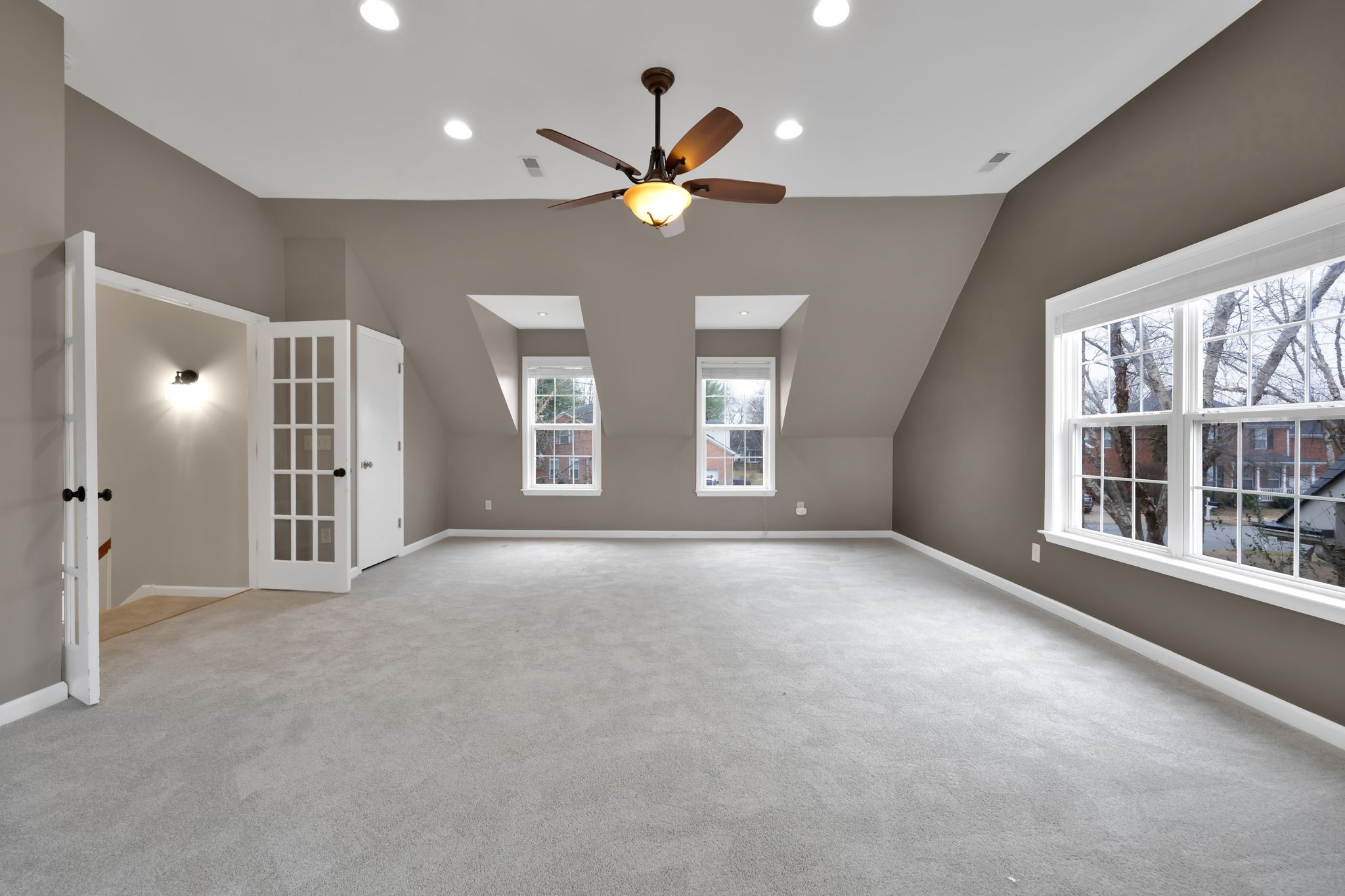 2000 Wimbledon Cir