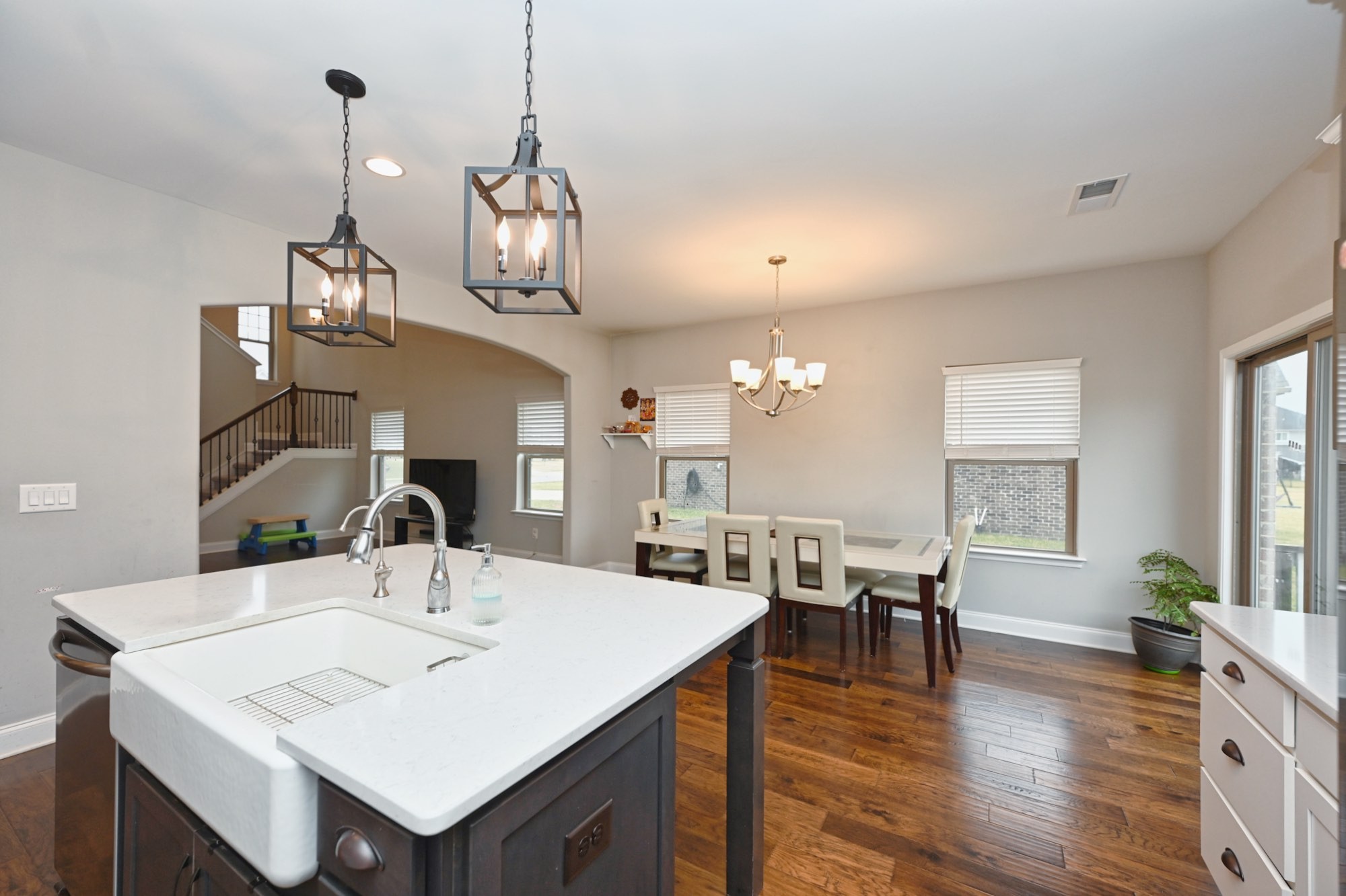 2939 Stewart Campbell Pt