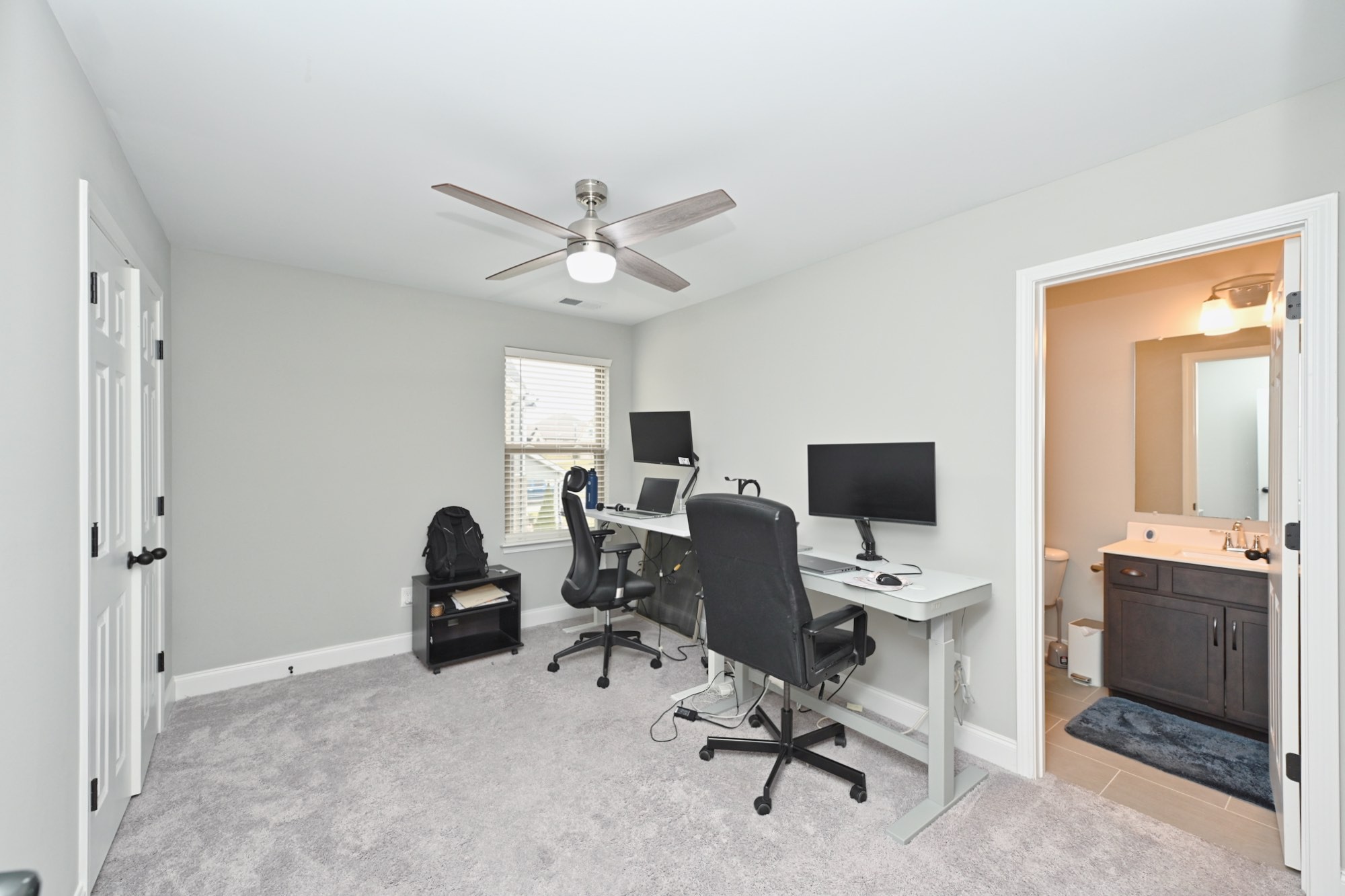 2939 Stewart Campbell Pt