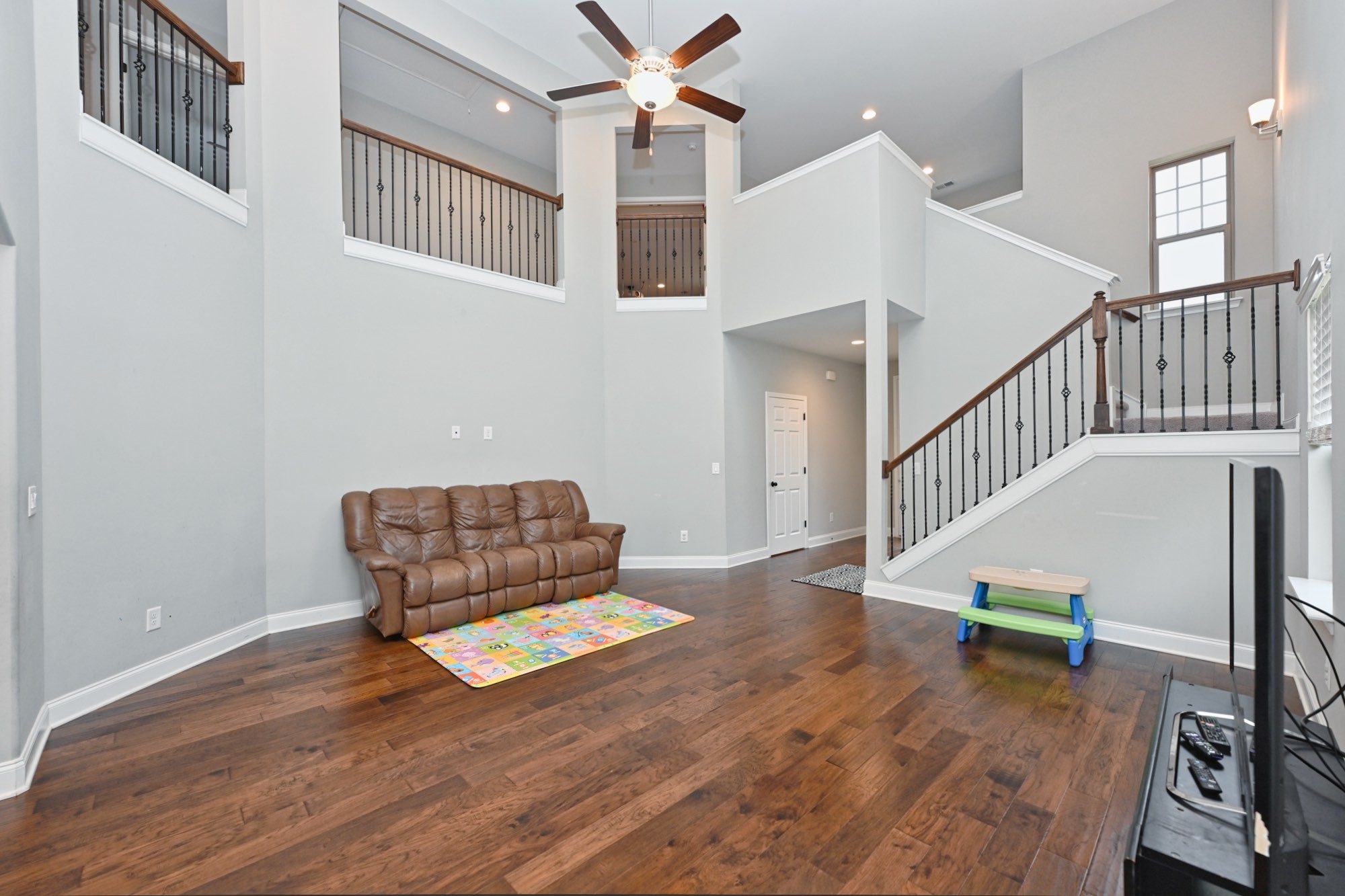 2939 Stewart Campbell Pt