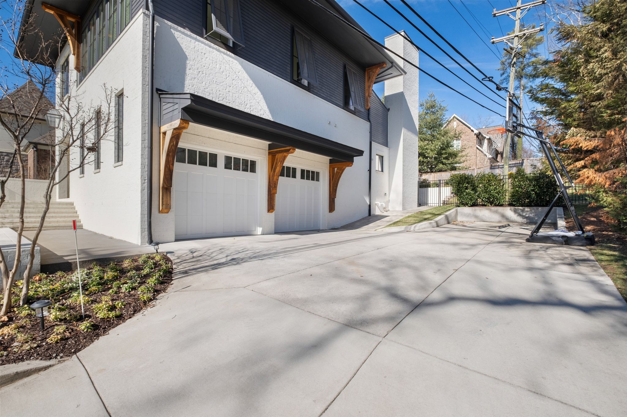 2800 Valley Brook Pl