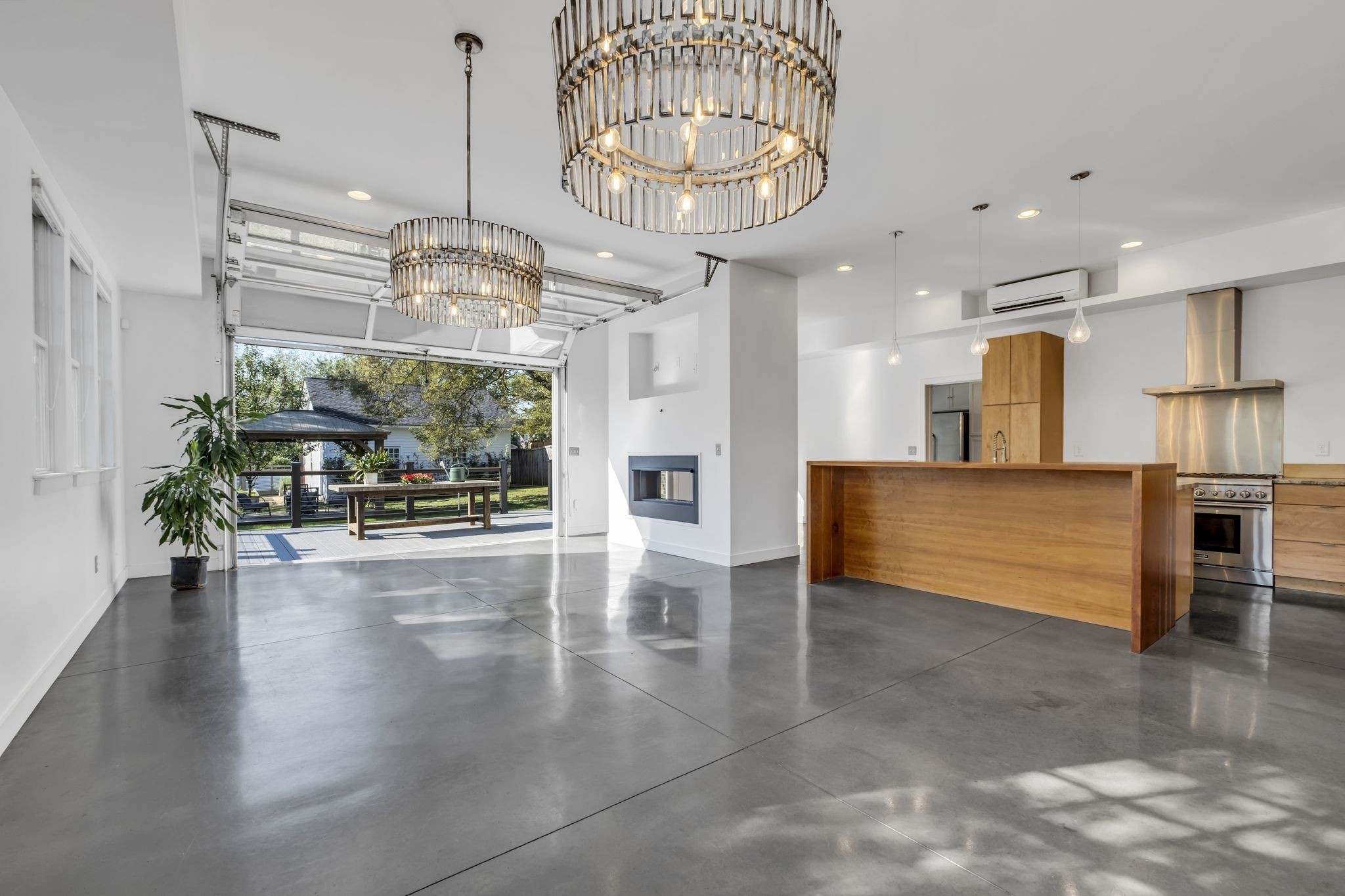 2501 Barton Avenue