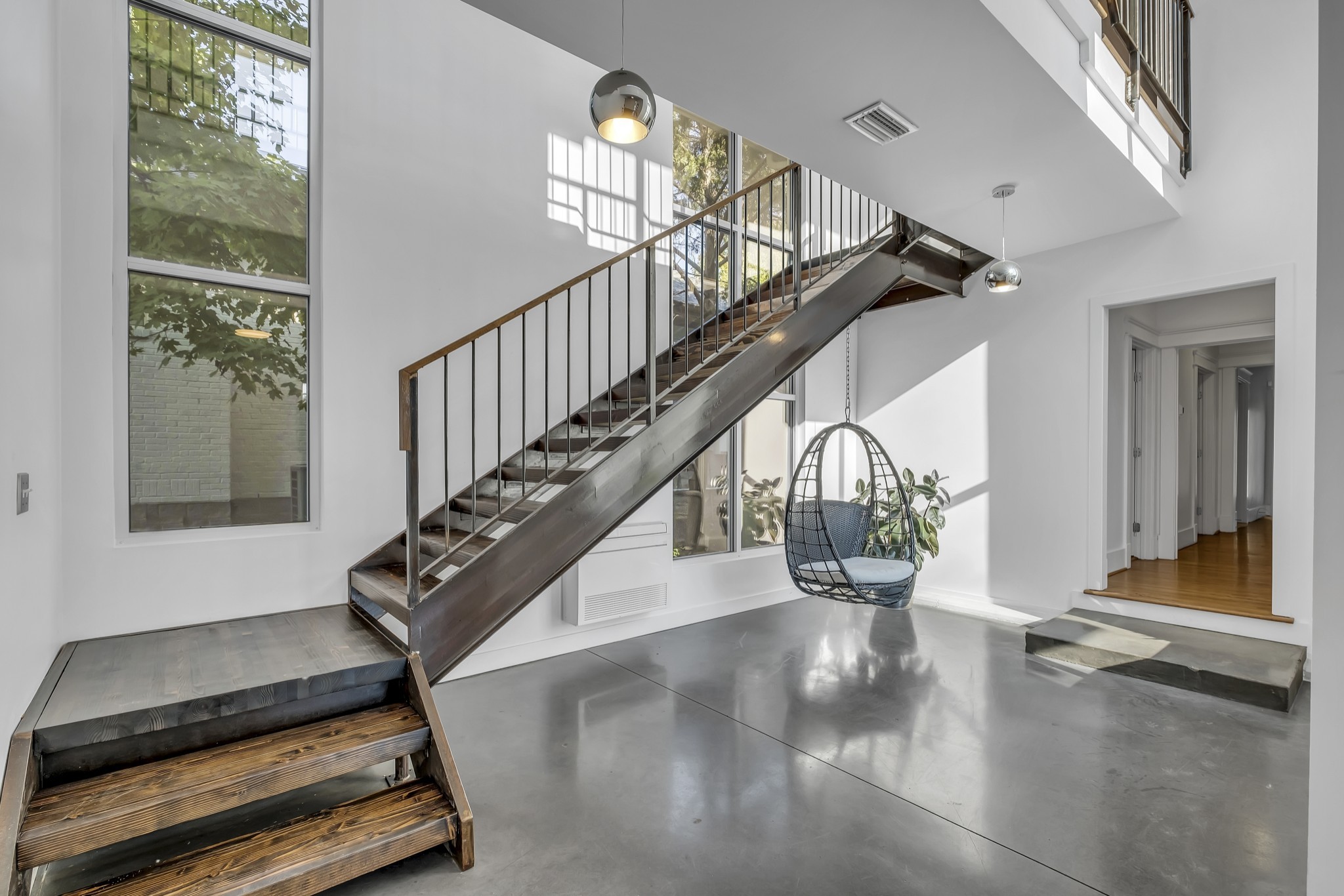 2501 Barton Avenue