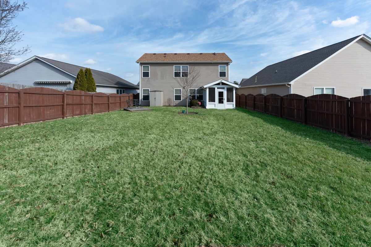 756 Gloucester Ln