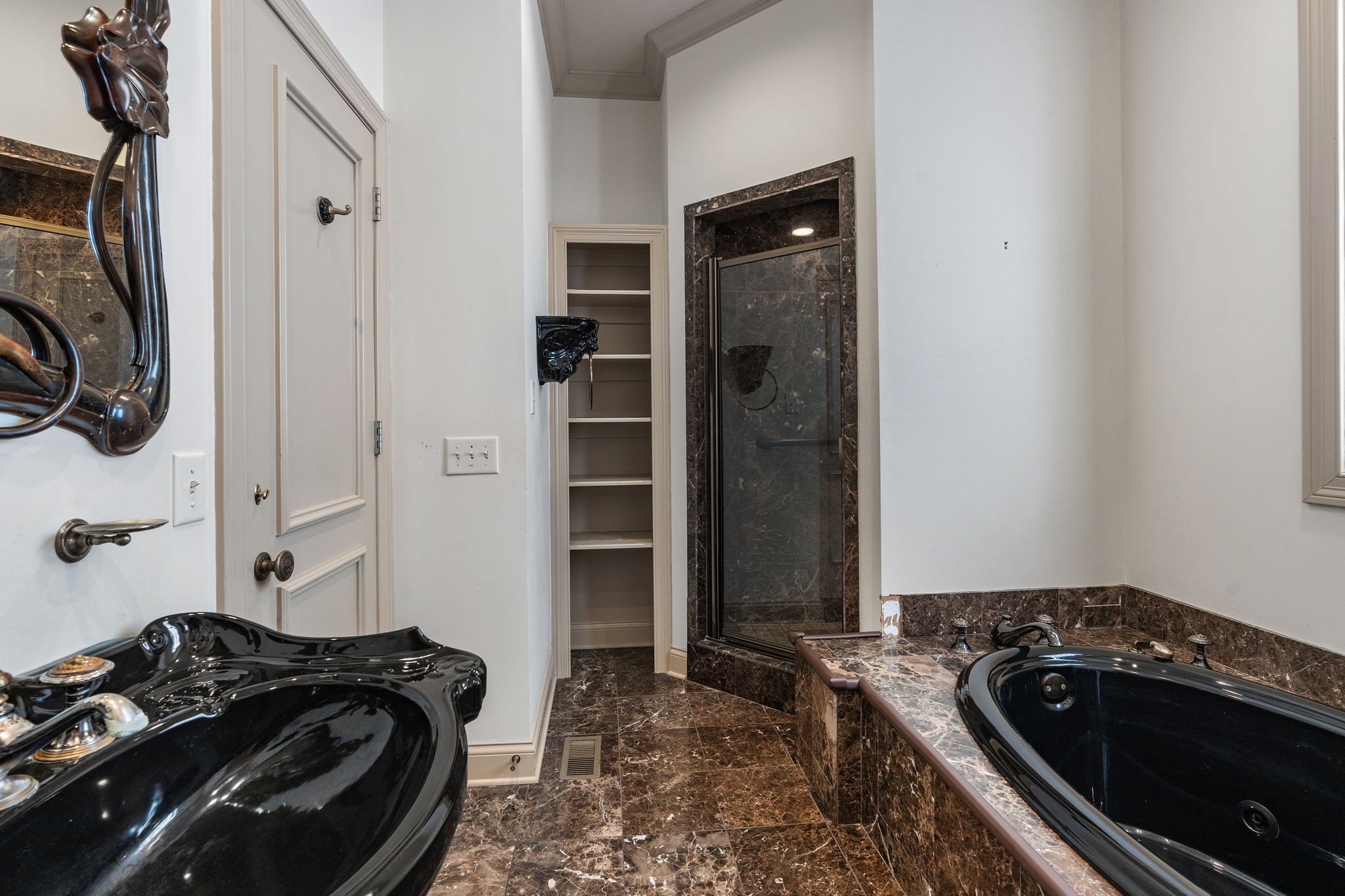 417 Prestwick Ct
