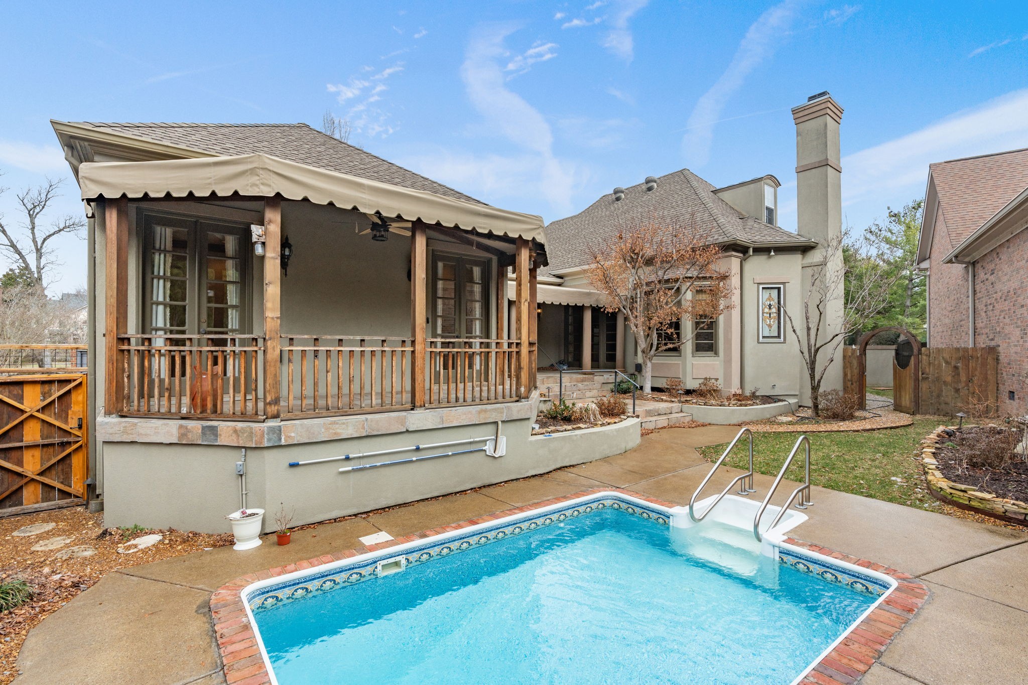 417 Prestwick Ct