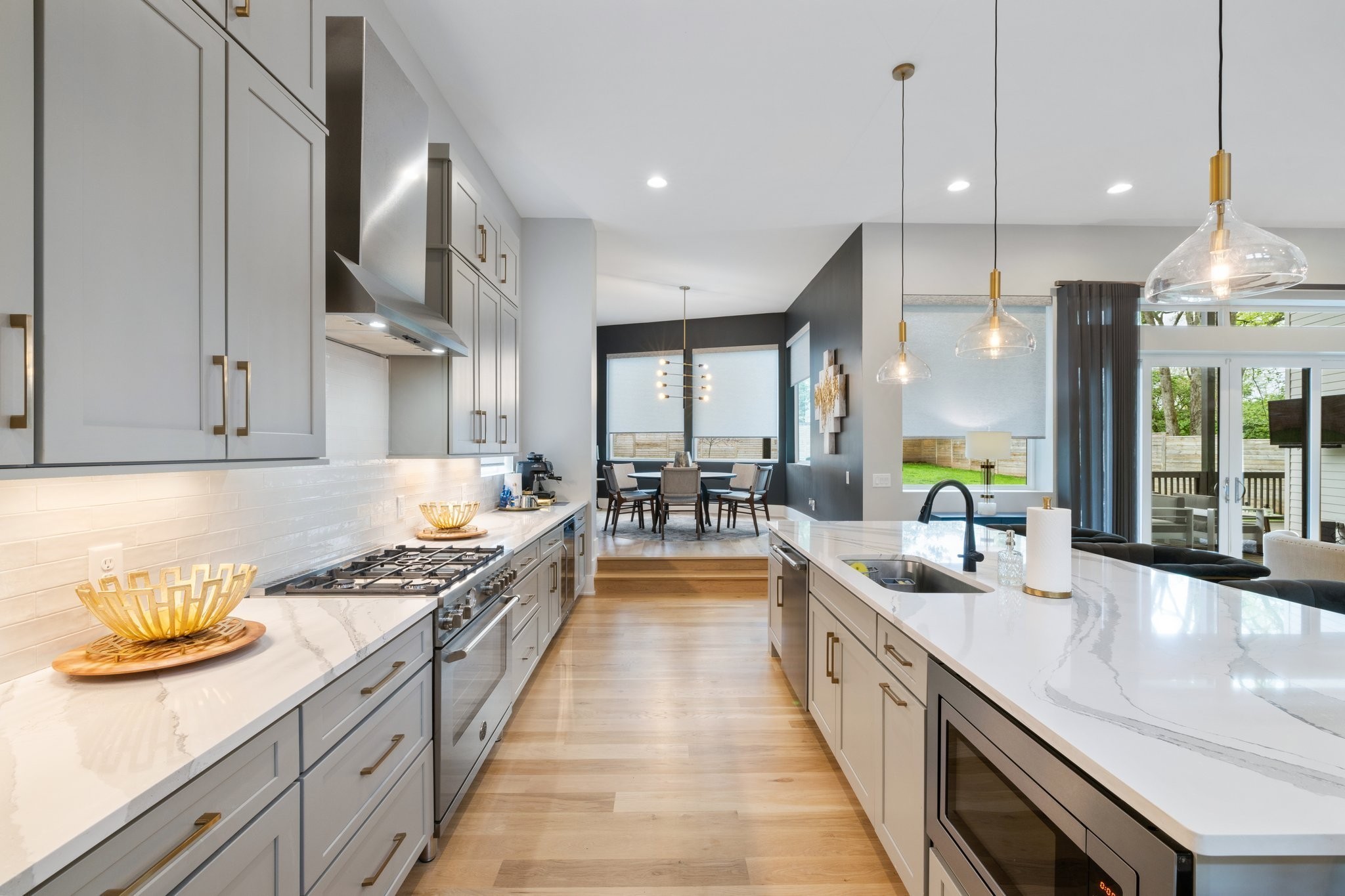 3911 Albert Dr