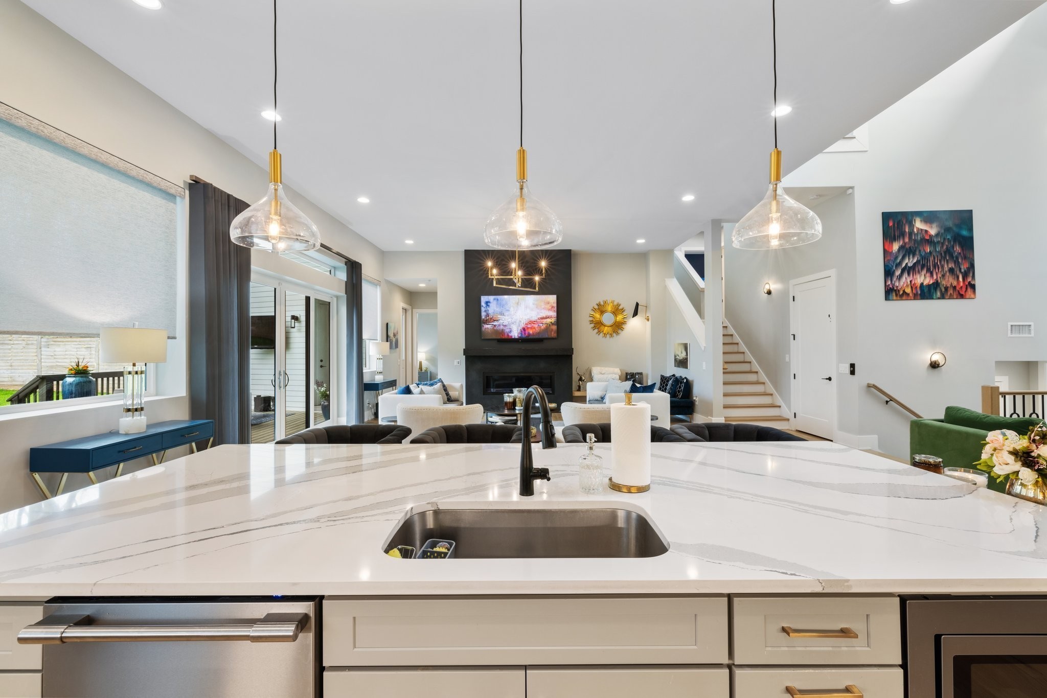 3911 Albert Dr