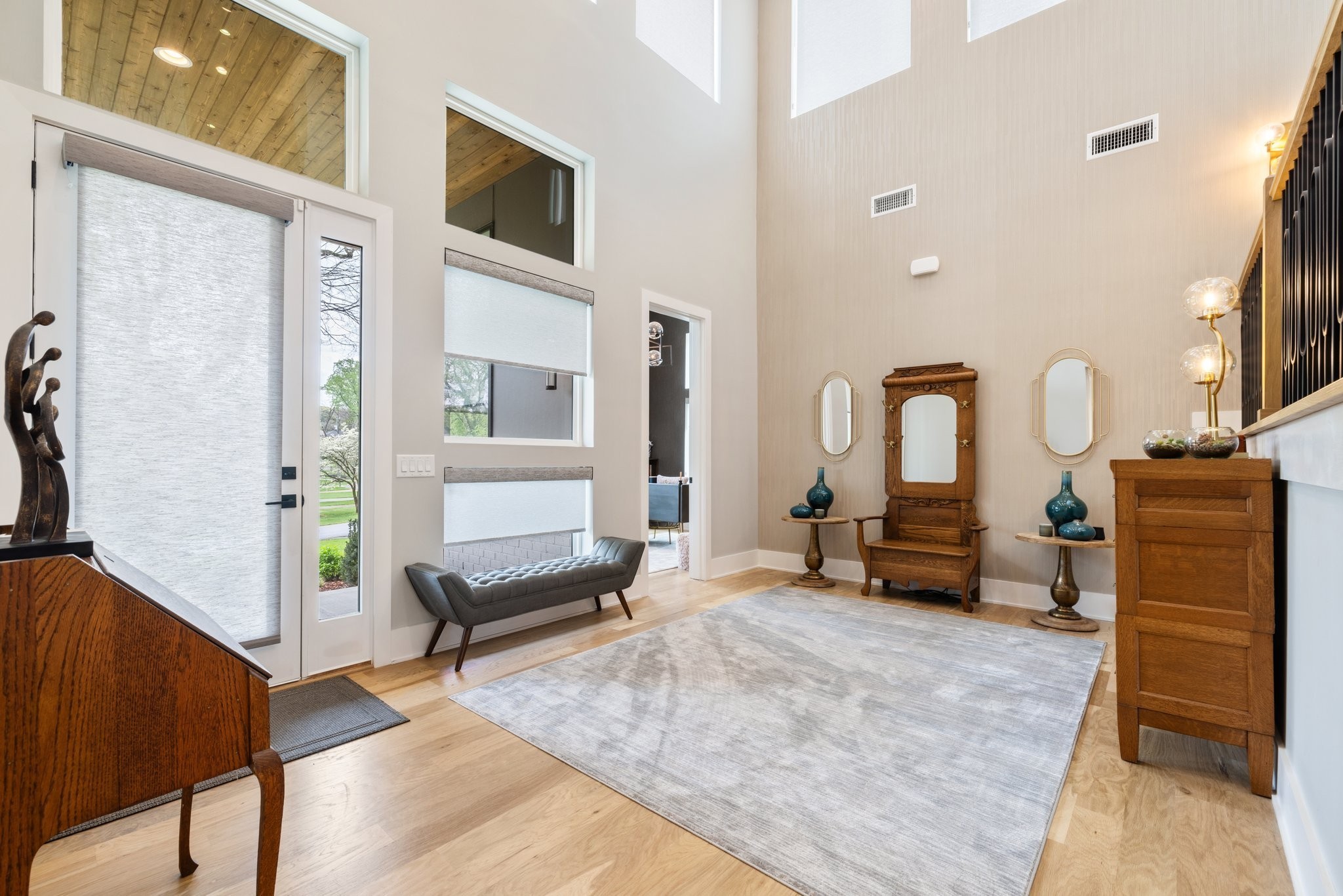 3911 Albert Dr