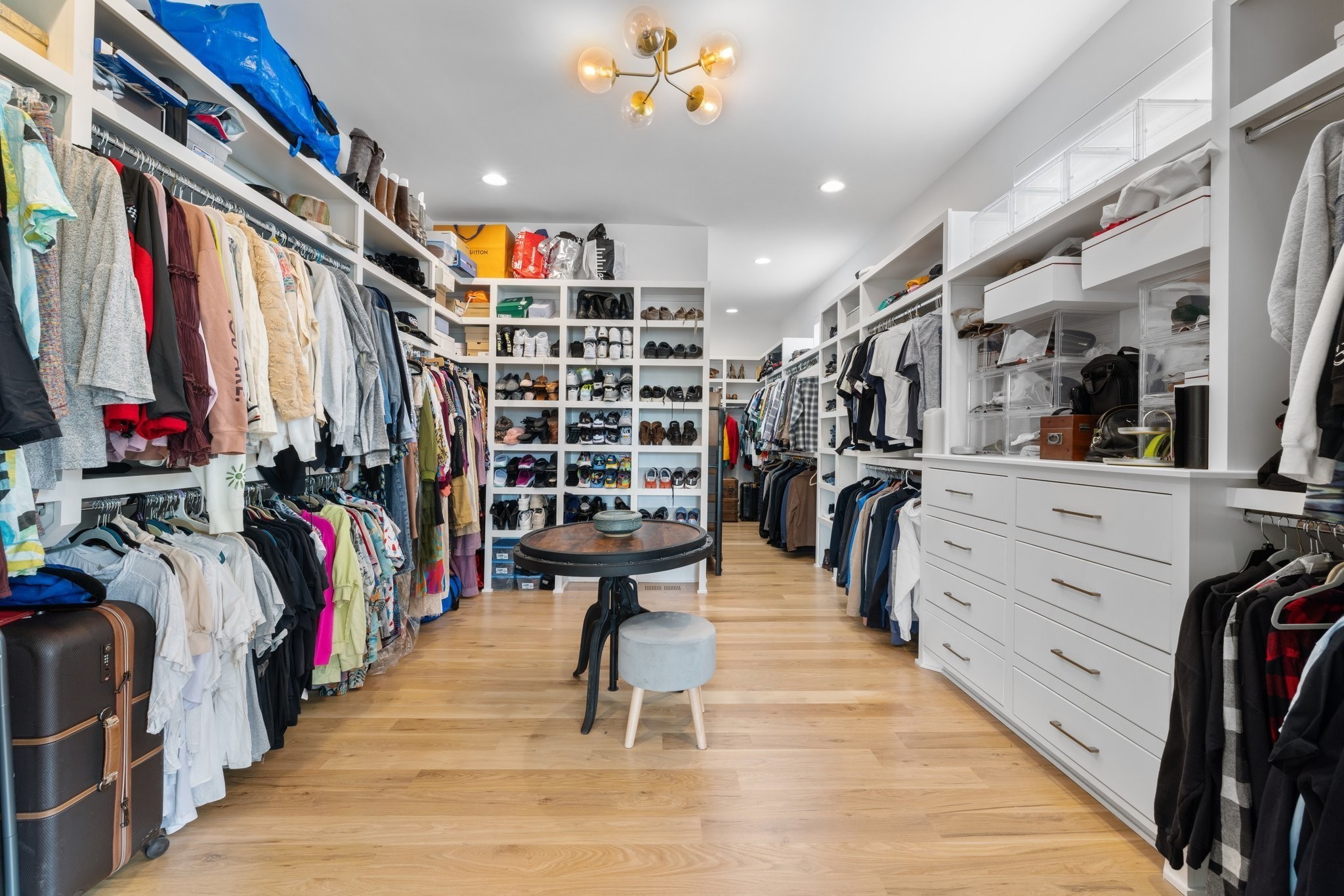 3911 Albert Dr