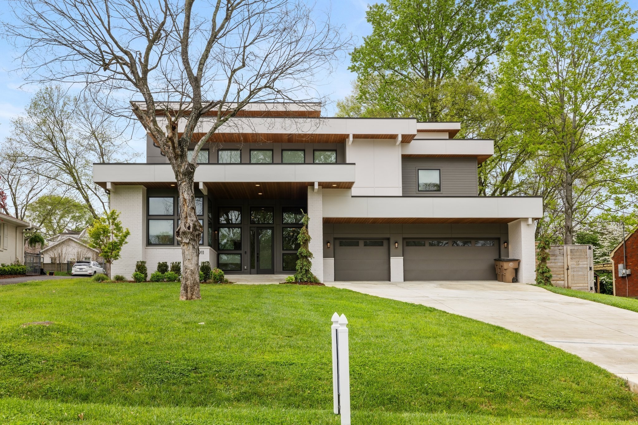 3911 Albert Dr